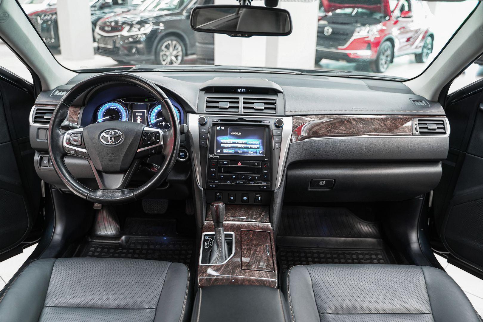 Toyota Camry 2017, черный, ДЦ Орехово
