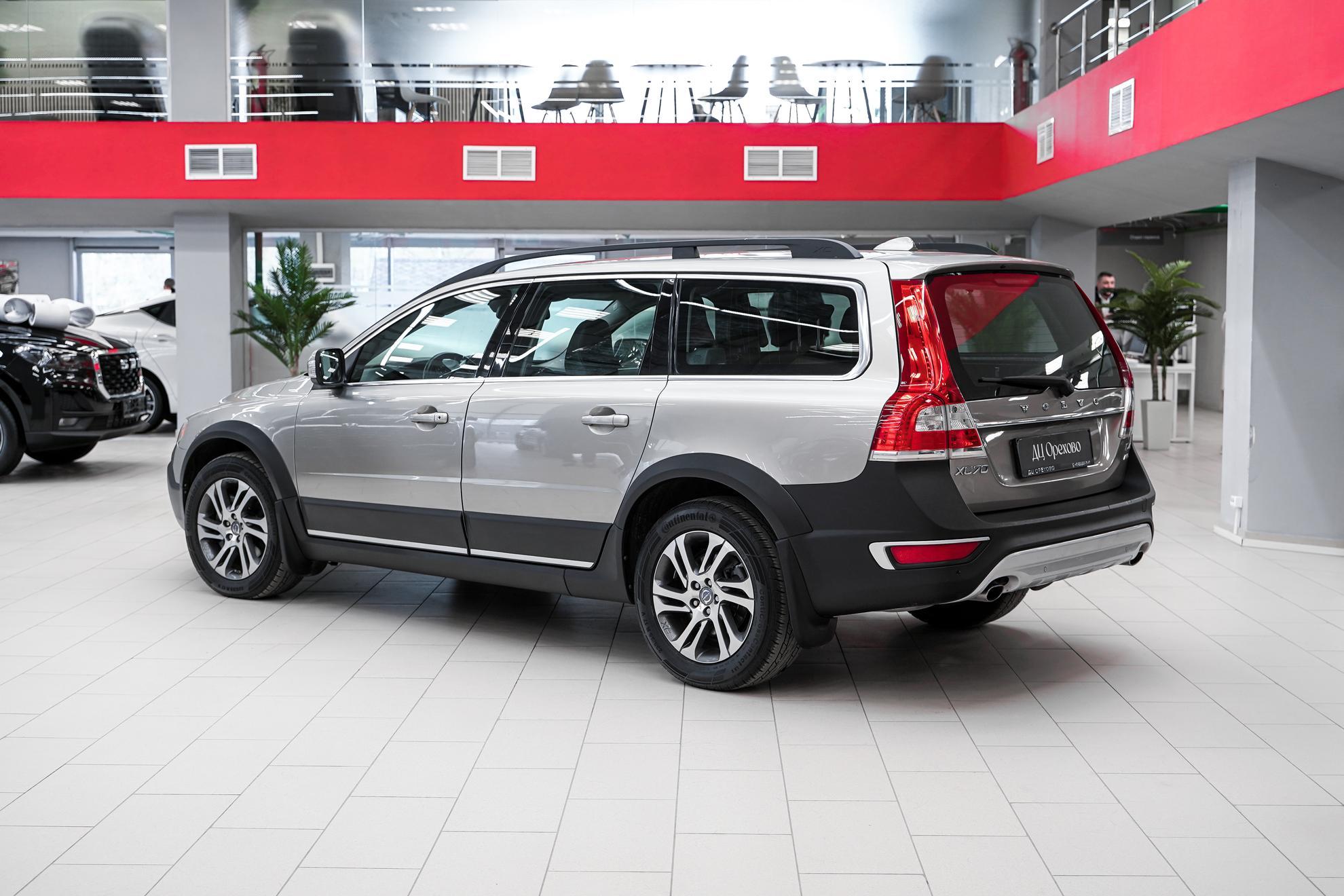 Volvo XC70 2013, бежевый, ДЦ Орехово