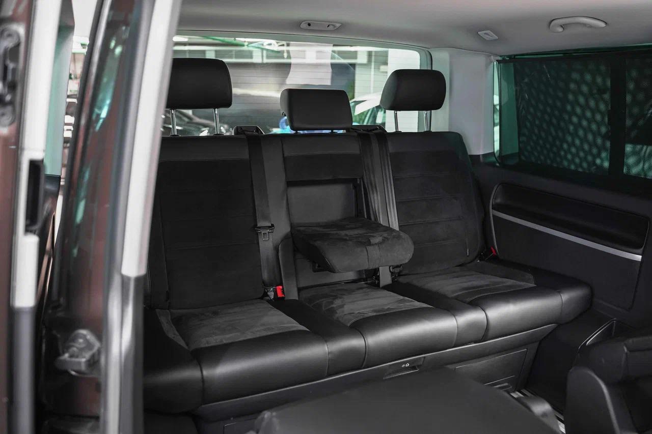 Volkswagen Multivan 2017, коричневый, ДЦ Орехово
