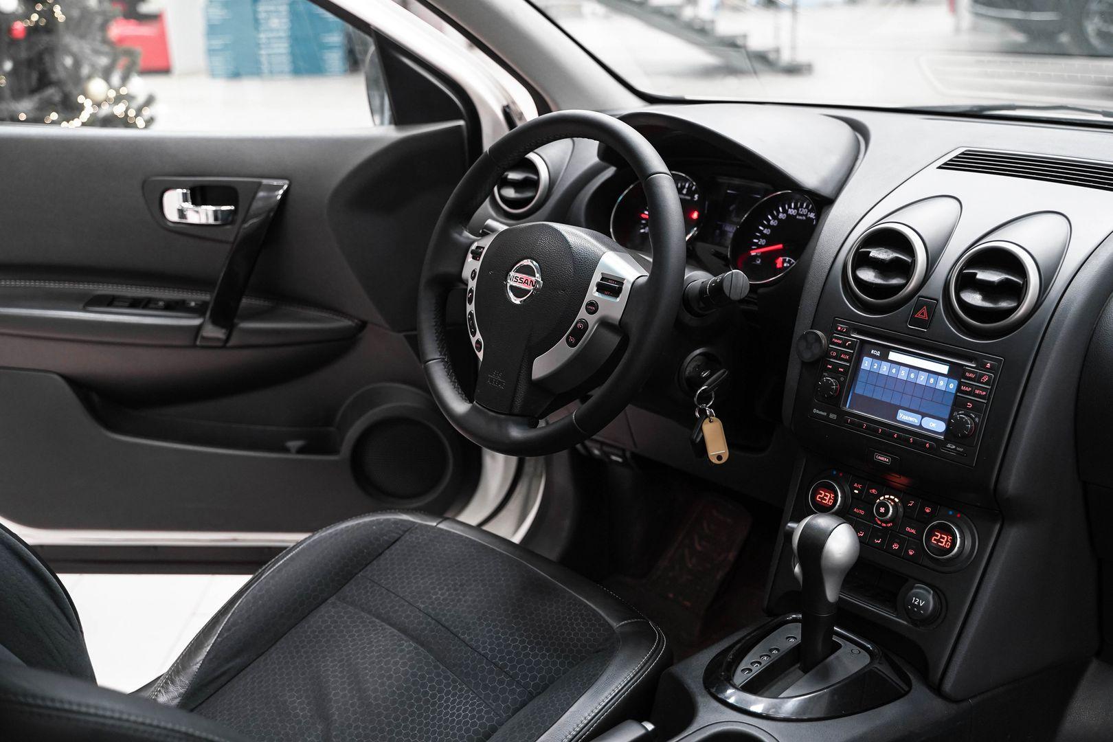 Nissan Qashqai 2013, белый, ДЦ Орехово