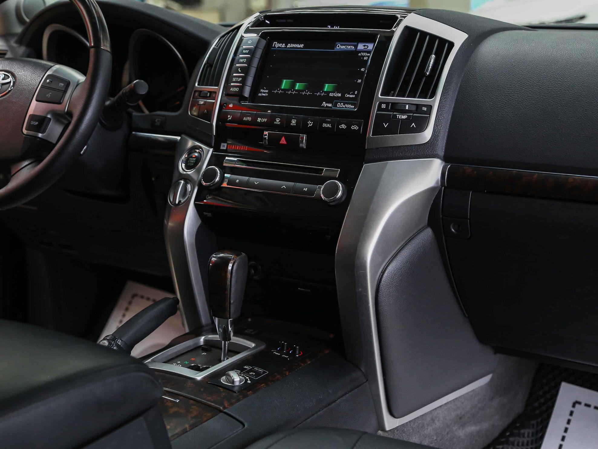Toyota Land Cruiser 2013, черный, ДЦ Орехово