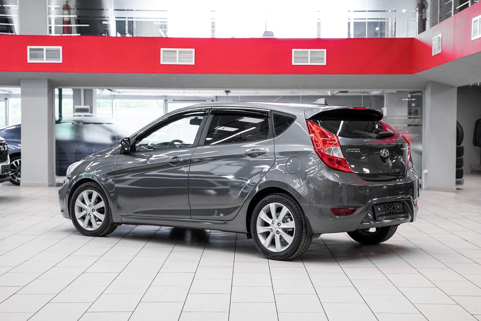 Hyundai Solaris 2011, серый, ДЦ Орехово
