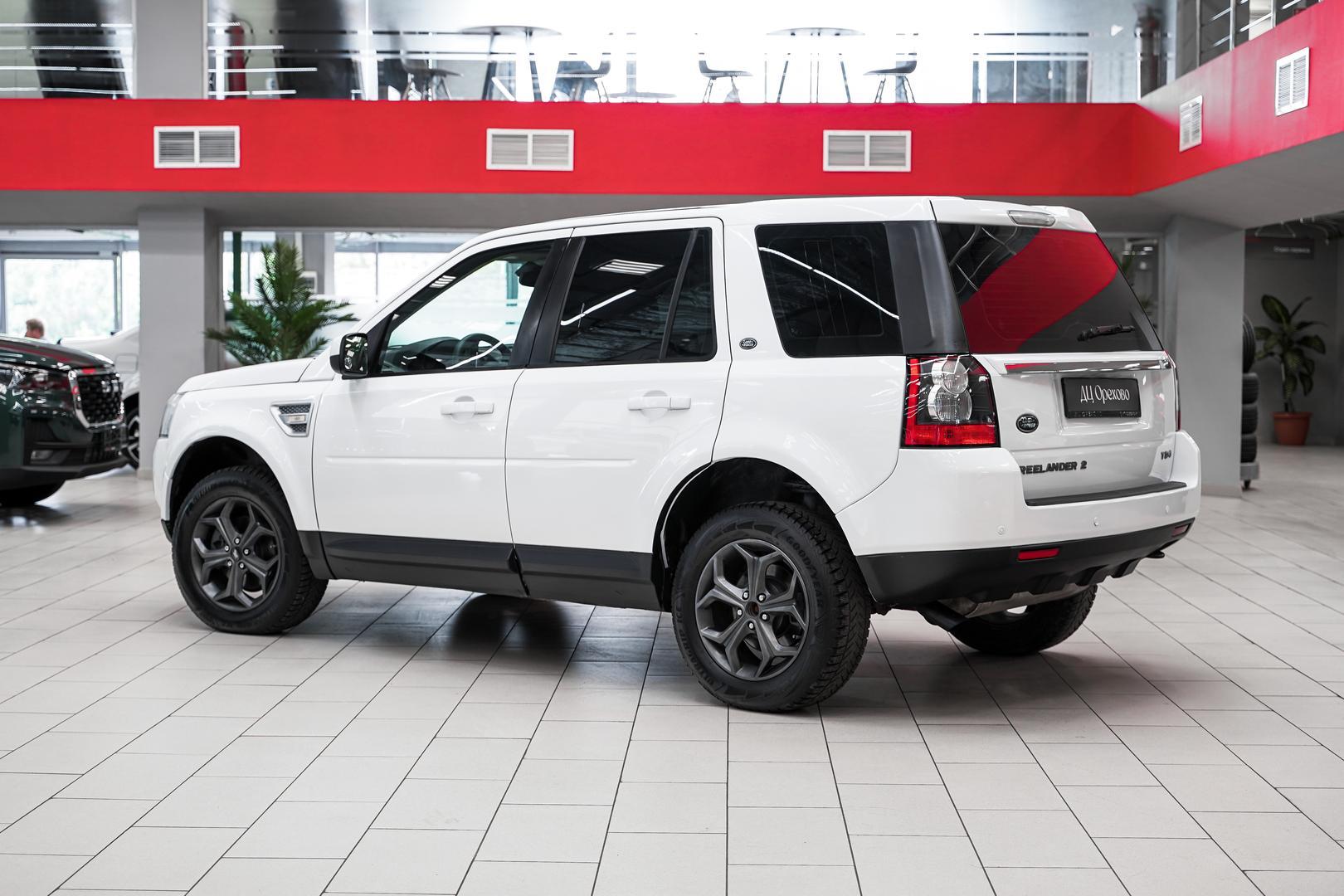 Land Rover Freelander 2011, белый, ДЦ Орехово