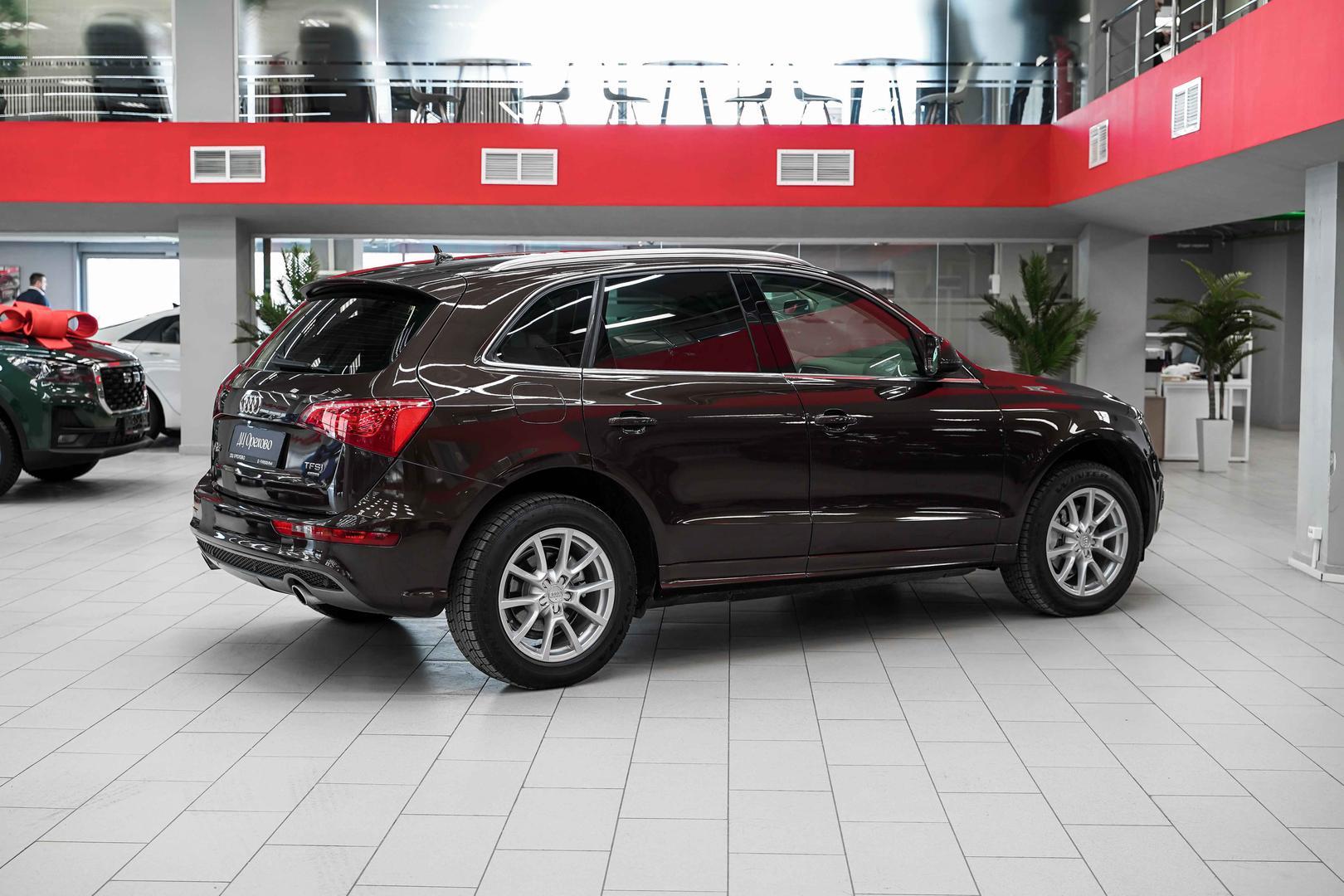 Audi Q5 2011, коричневый, ДЦ Орехово