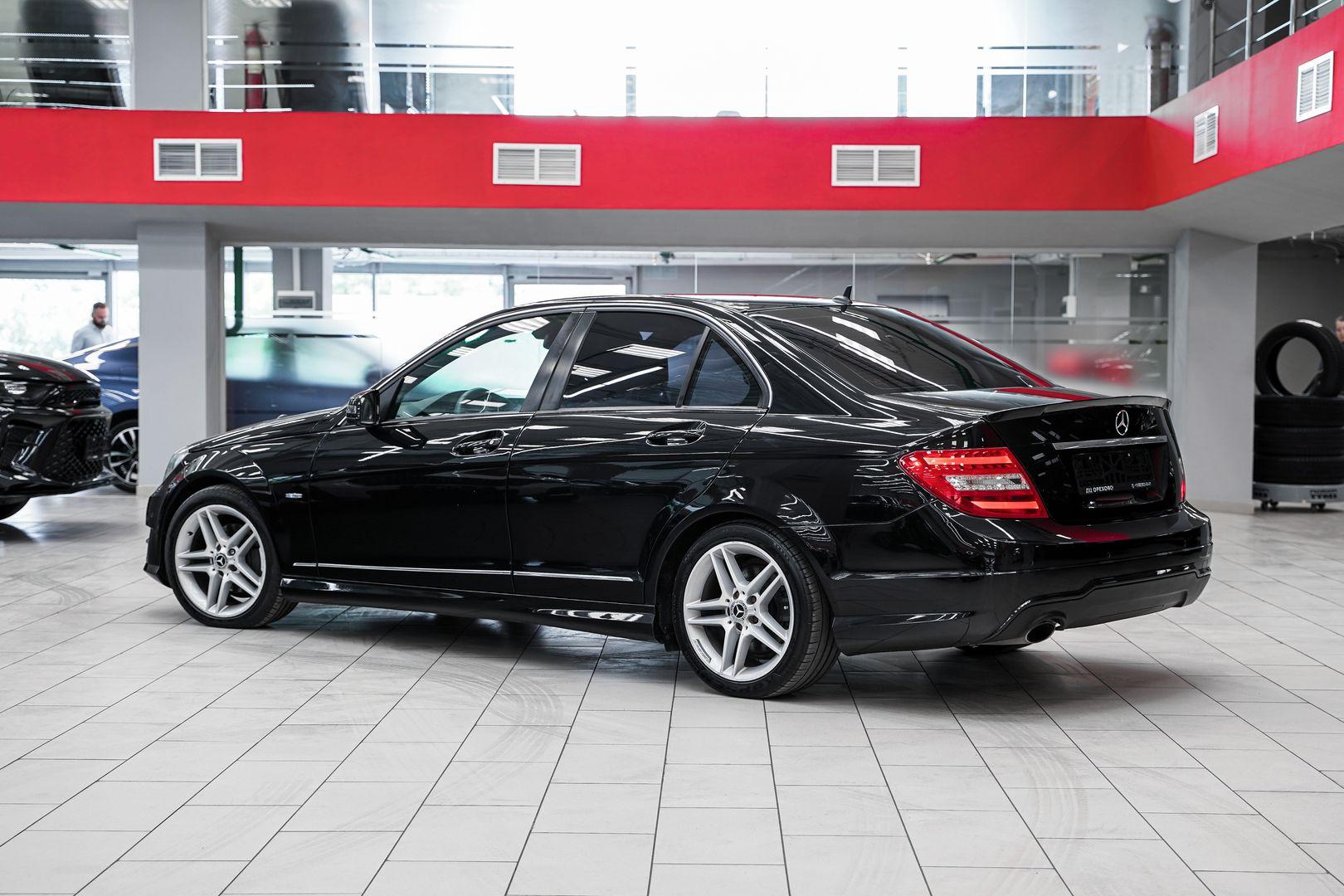 Mercedes-Benz C-Класс 2011, черный, ДЦ Орехово