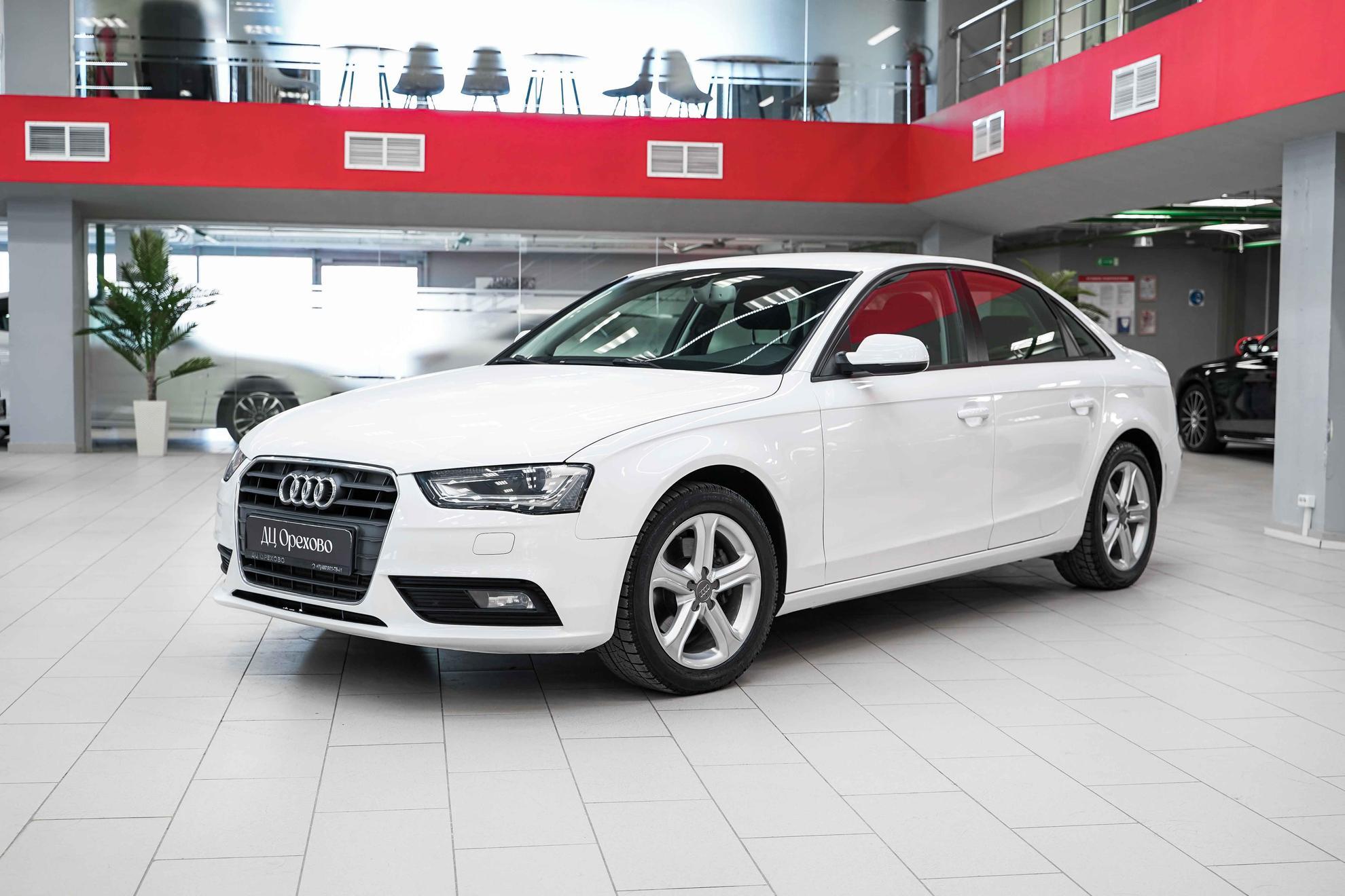 Audi A4 2014, белый, ДЦ Орехово