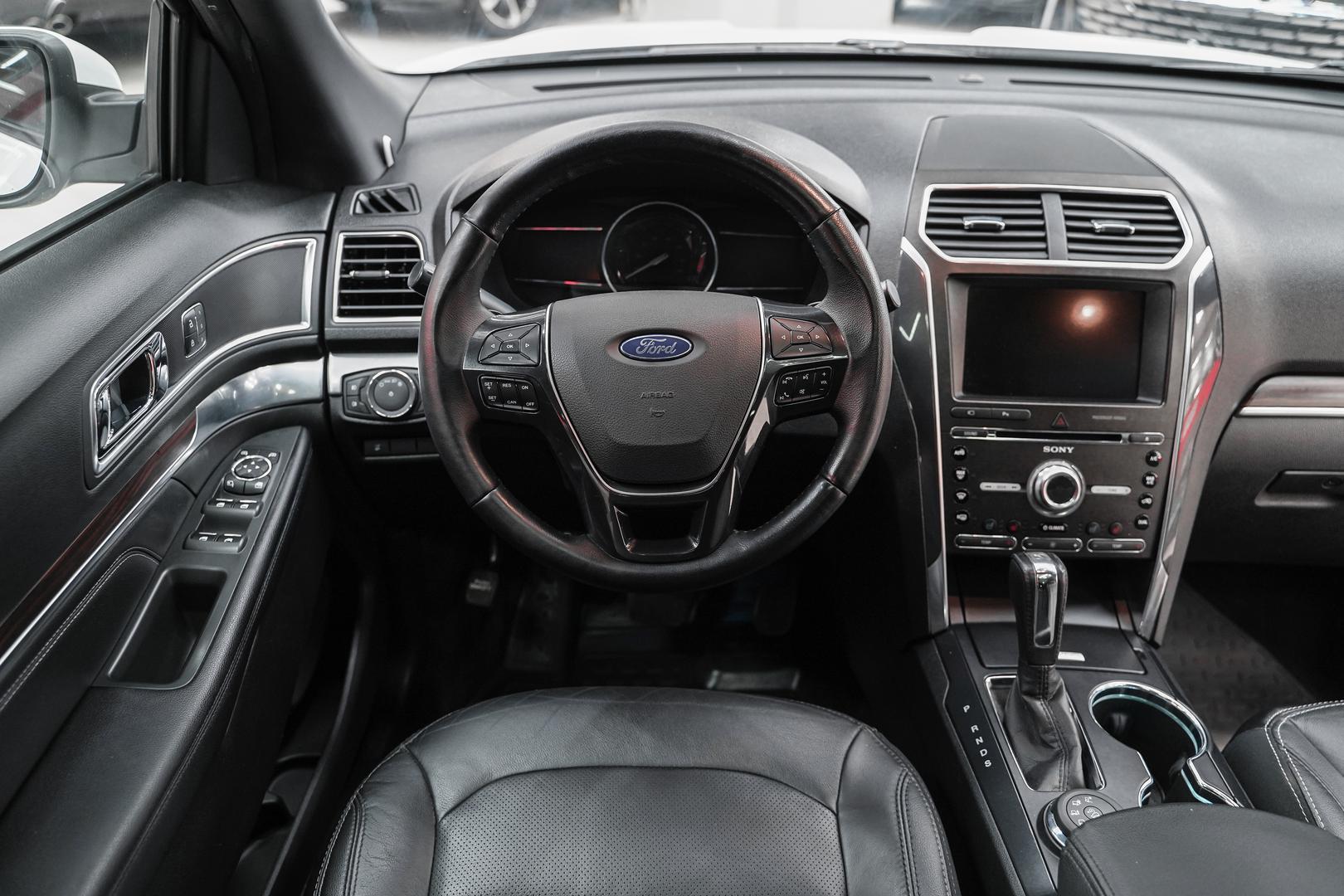 Ford Explorer 2017, белый, ДЦ Орехово