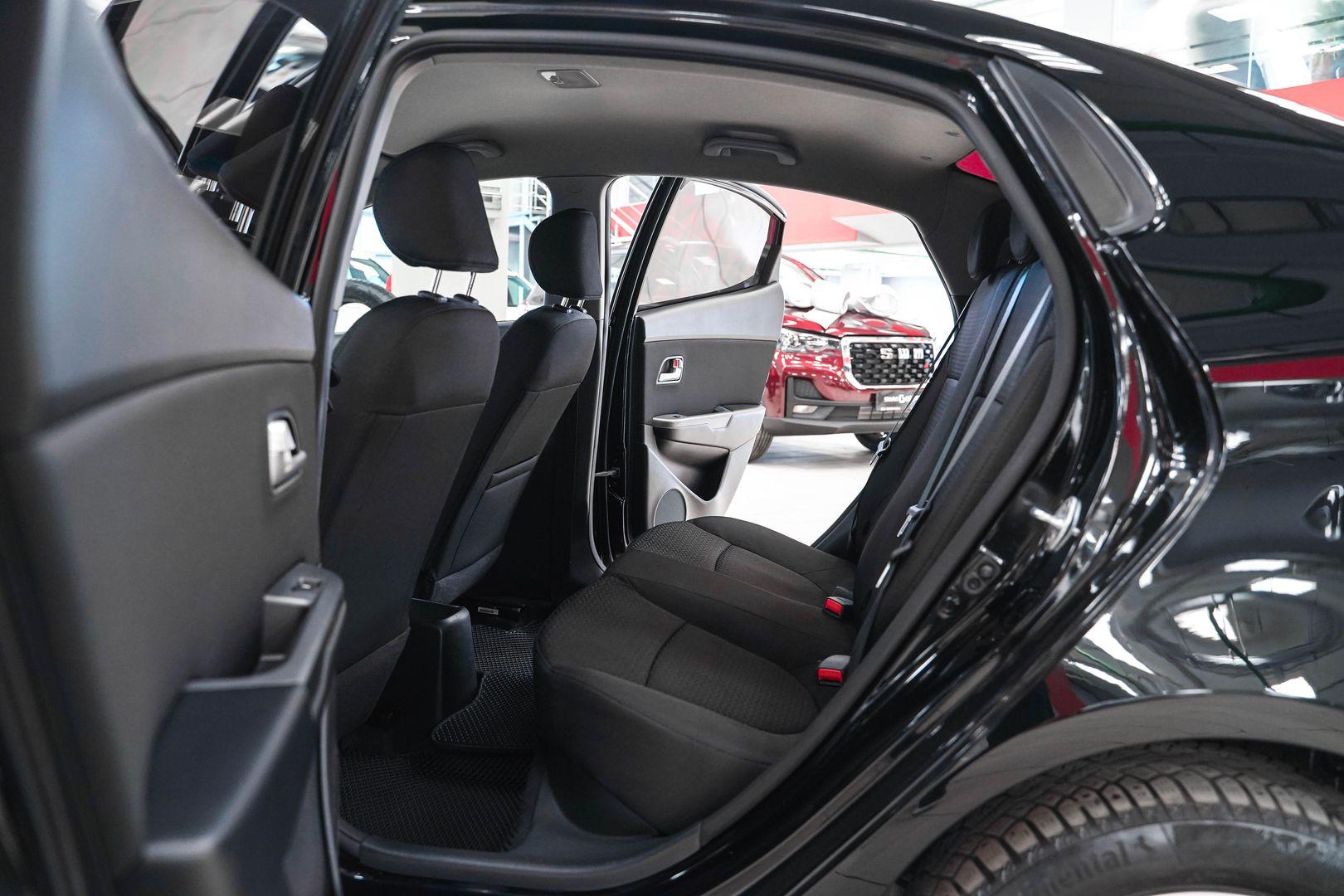 Kia Rio 2017, черный, ДЦ Орехово