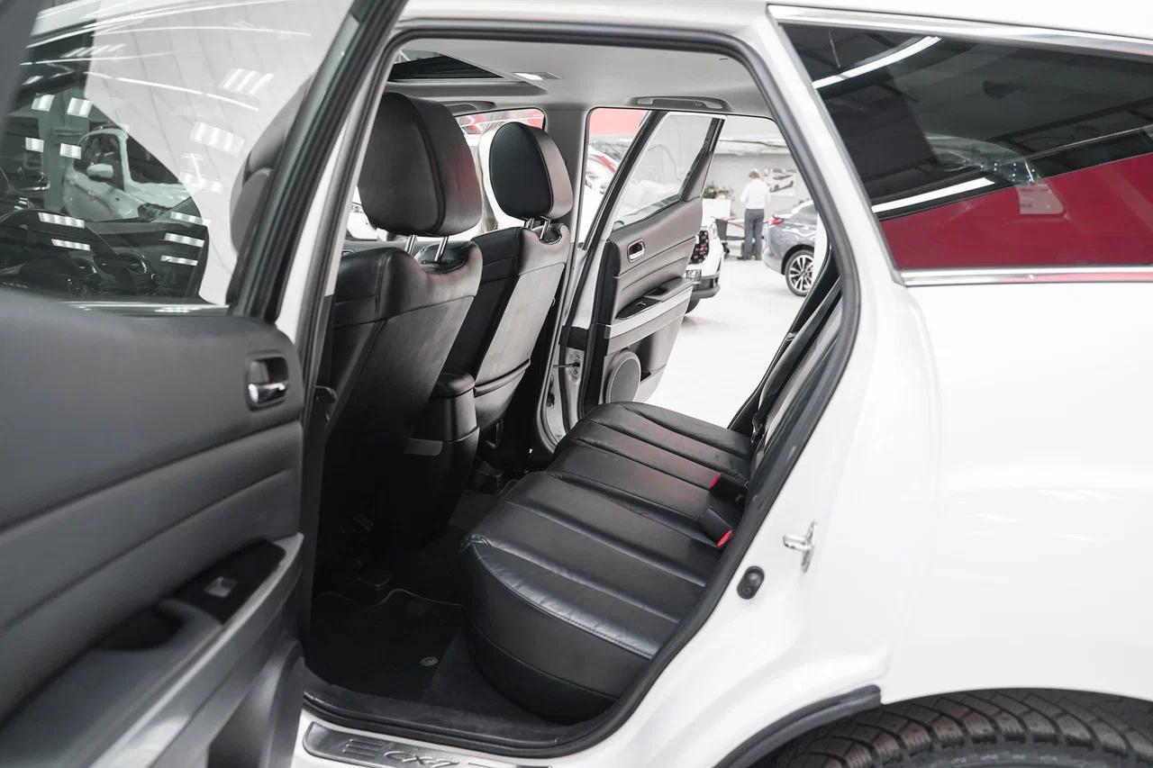 Mazda CX-7 2011, белый, ДЦ Орехово