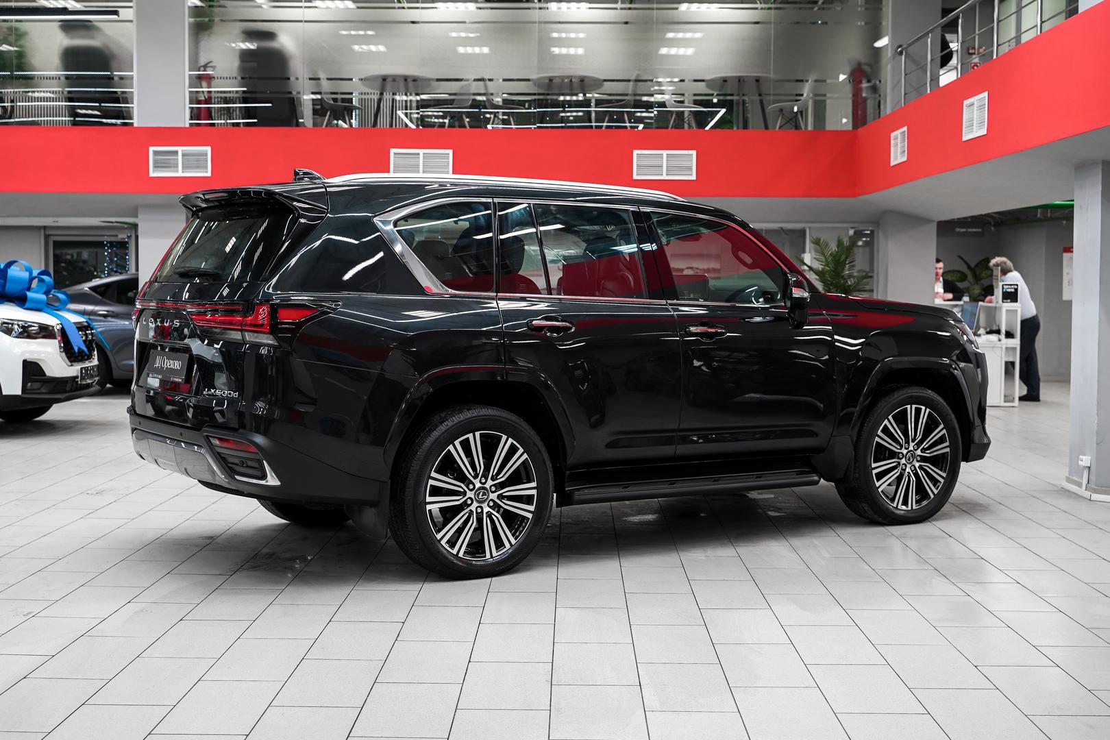 Lexus LX 2025, черный, ДЦ Орехово