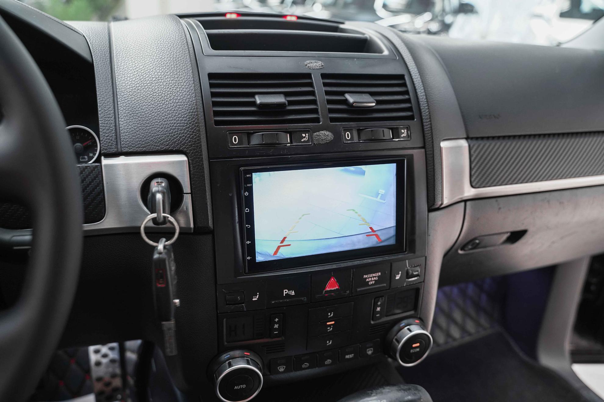 Volkswagen Touareg 2004, черный, ДЦ Орехово