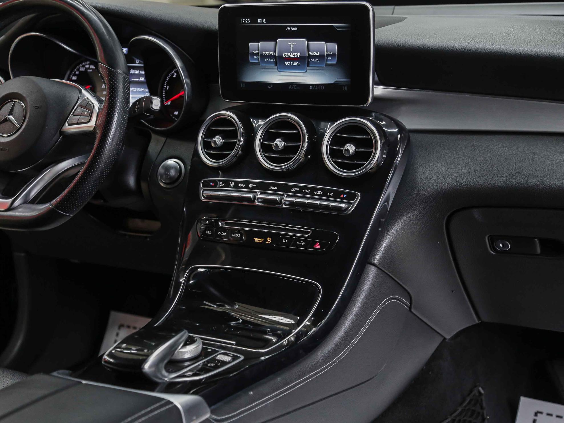 Mercedes-Benz GLC 2019, синий, ДЦ Орехово