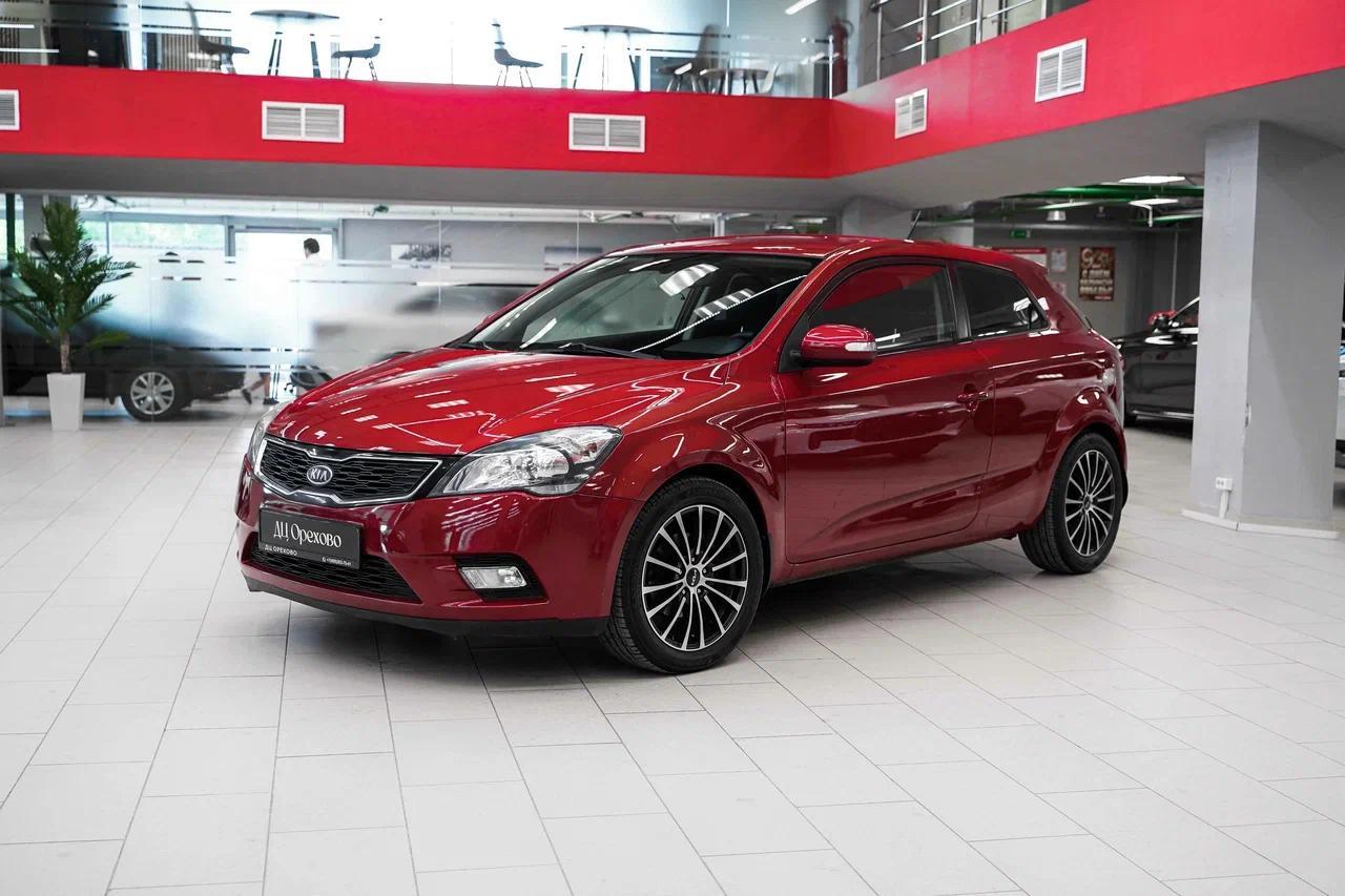 Kia Ceed 2011, красный, ДЦ Орехово