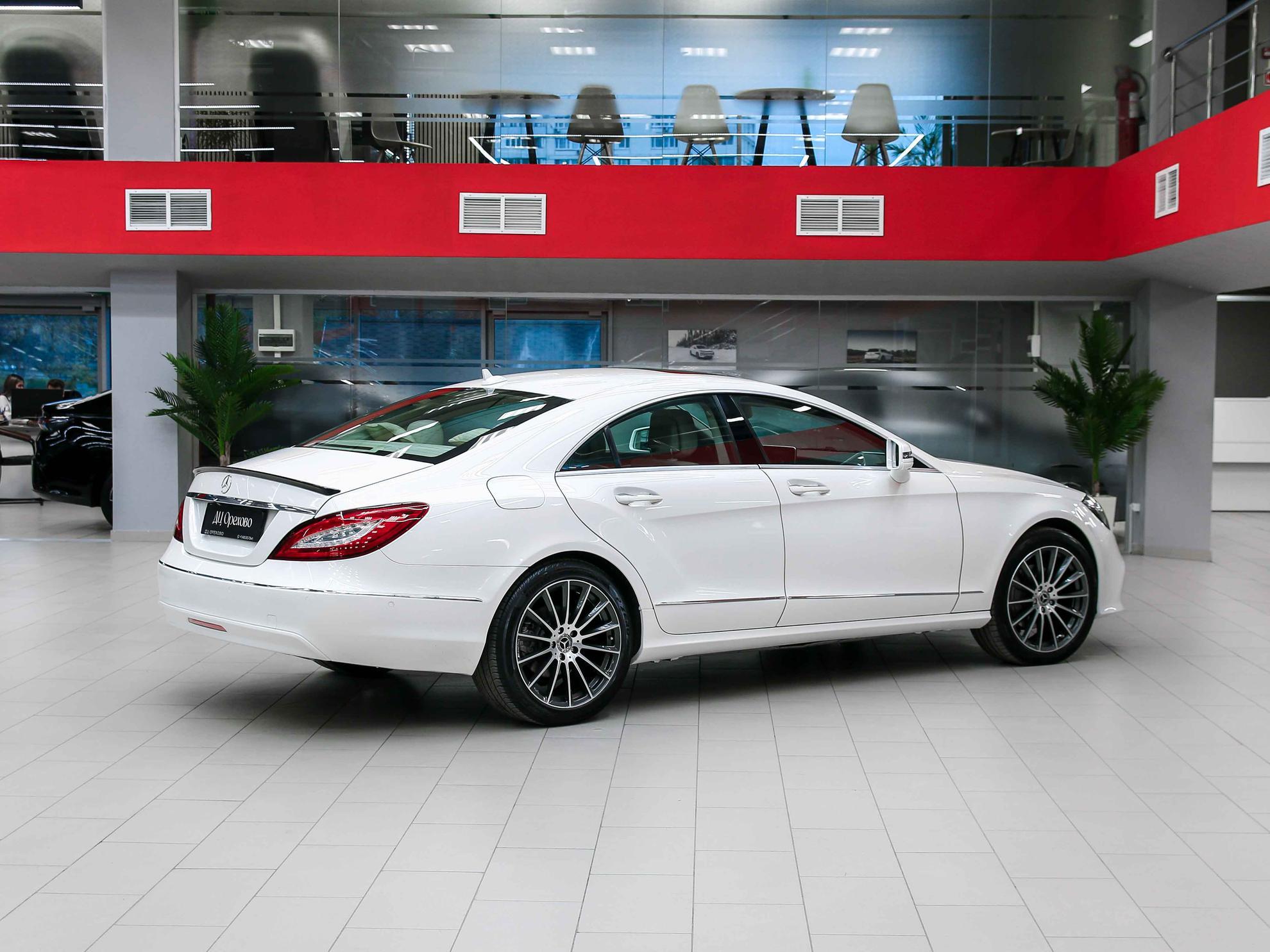 Mercedes-Benz CLS 2014, белый, ДЦ Орехово