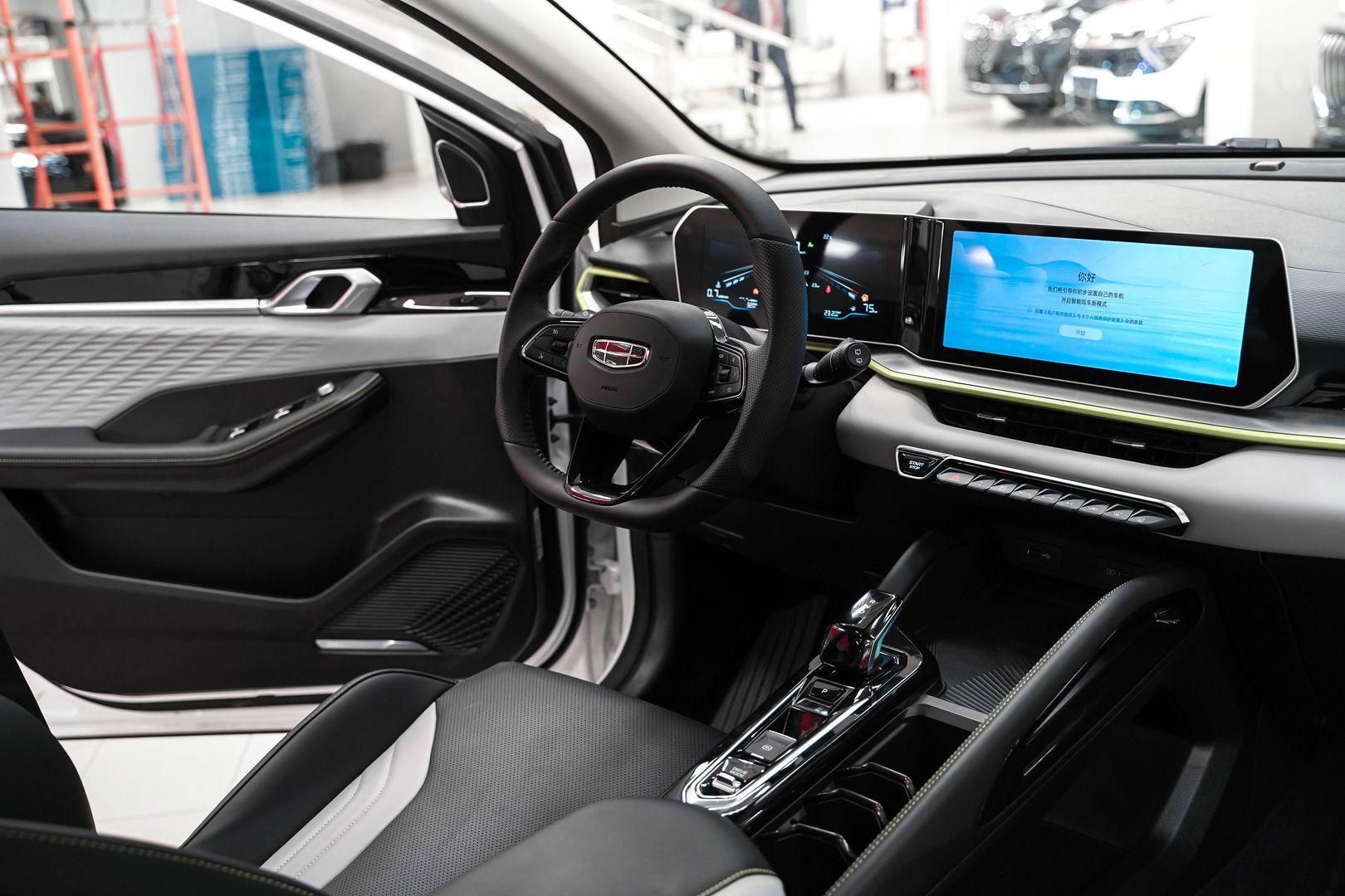 Geely Coolray 2023, белый, ДЦ Орехово
