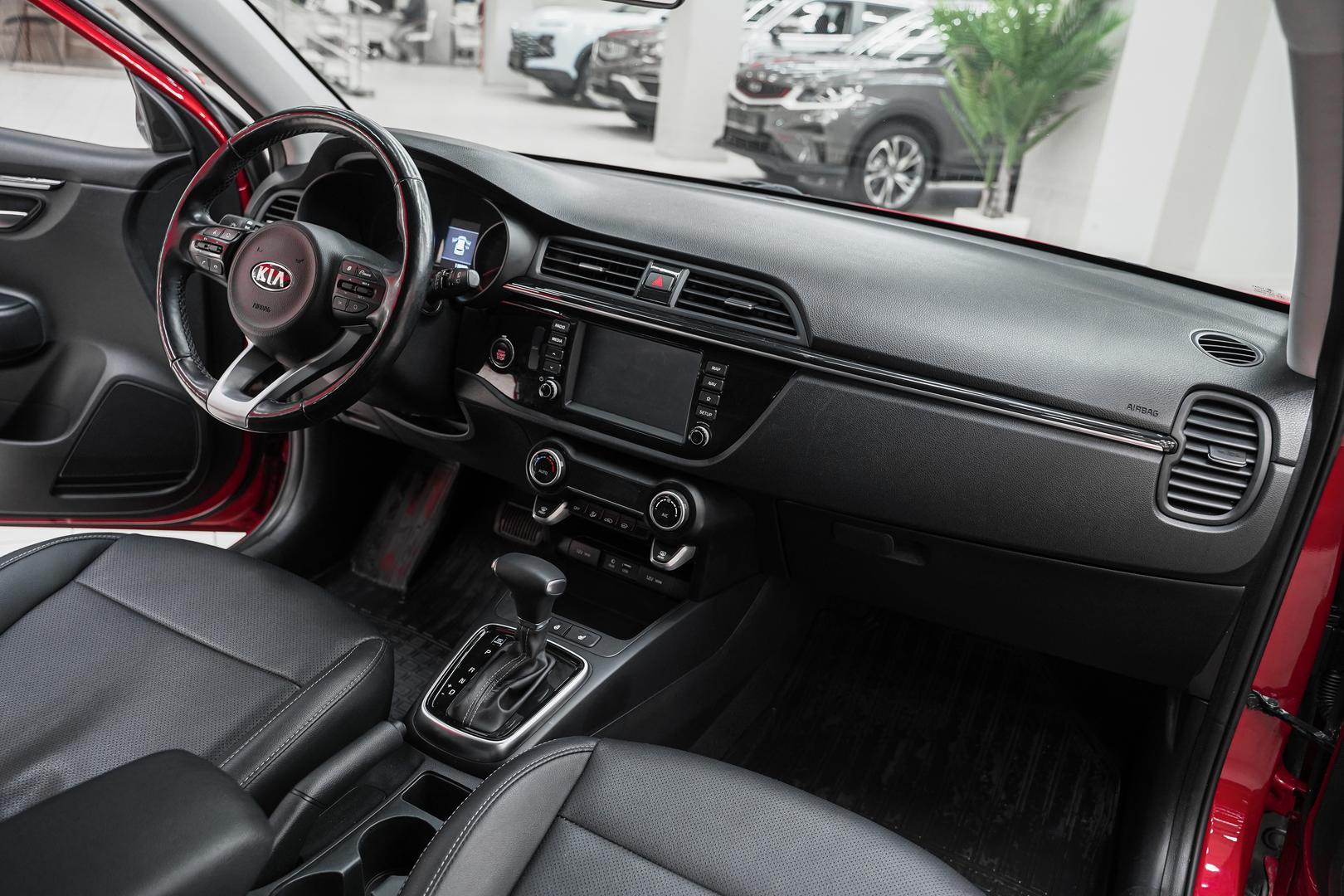 Kia Rio X-Line 2019, красный, ДЦ Орехово