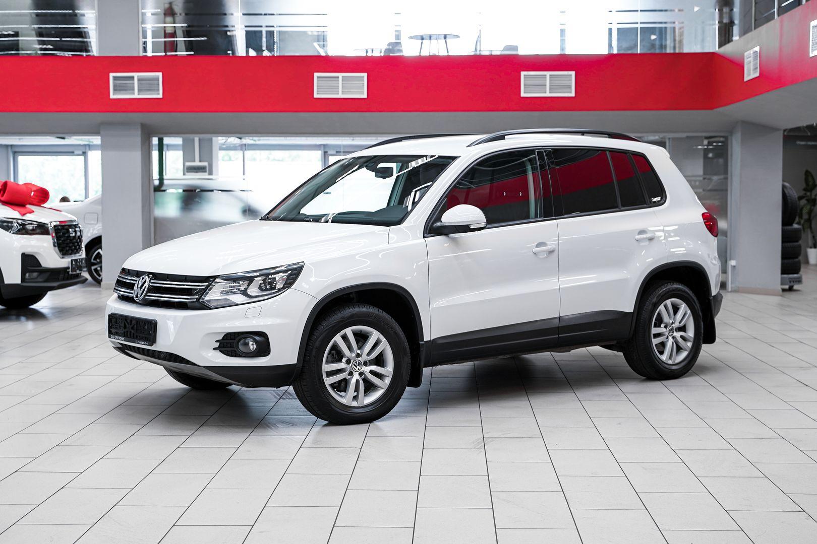 Volkswagen Tiguan 2014, белый, ДЦ Орехово