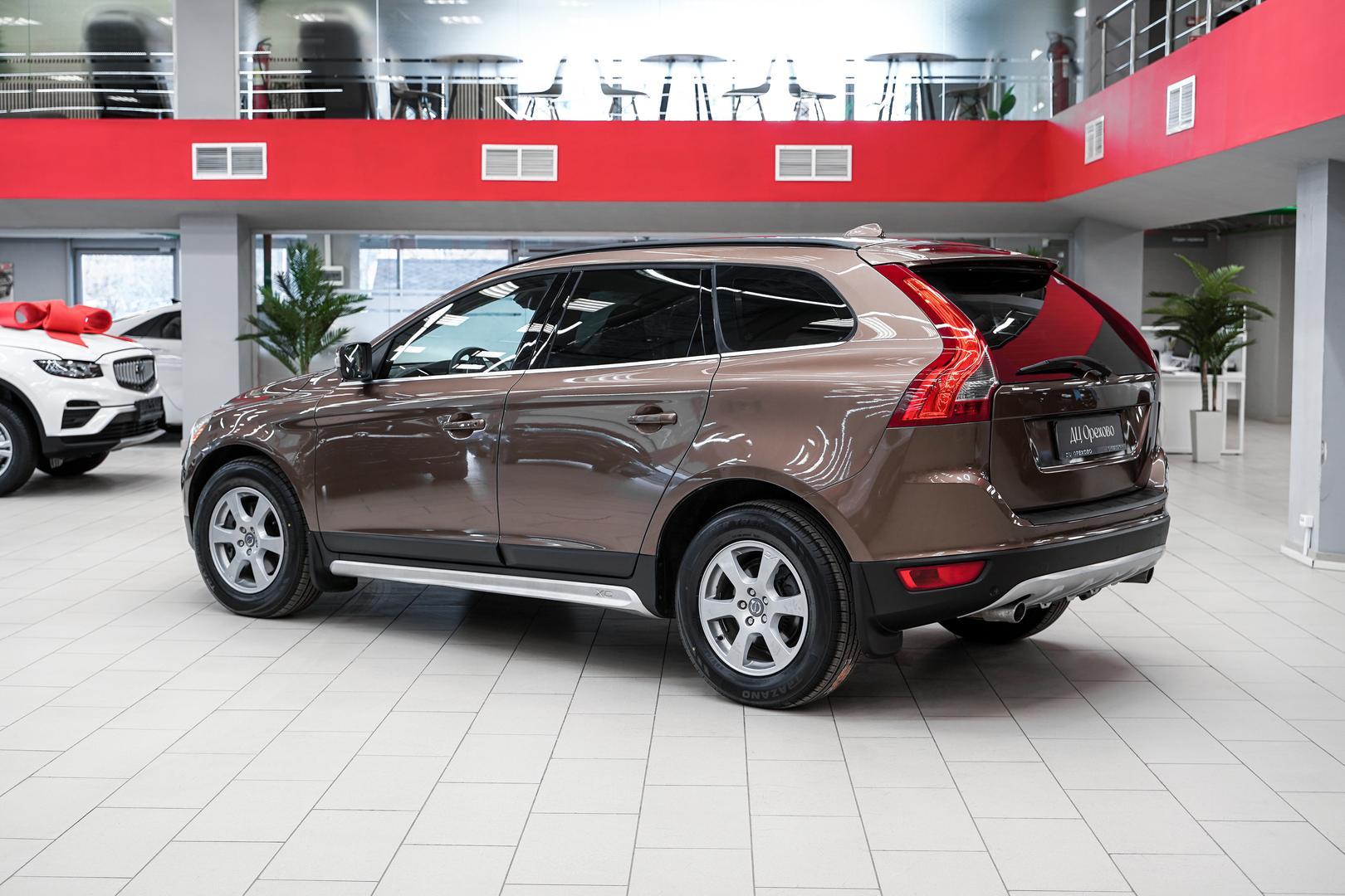 Volvo XC60 2011, коричневый, ДЦ Орехово