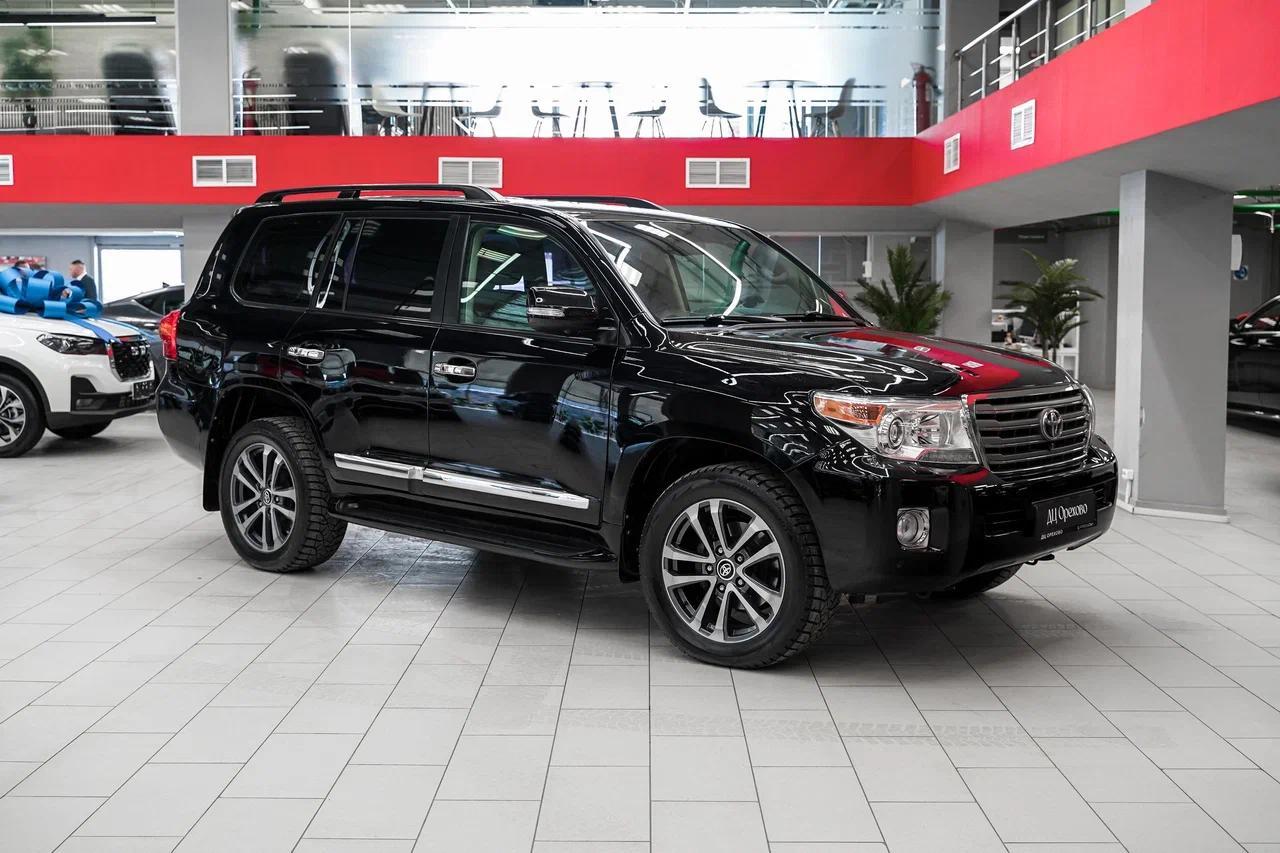 Toyota Land Cruiser 2012, черный, ДЦ Орехово