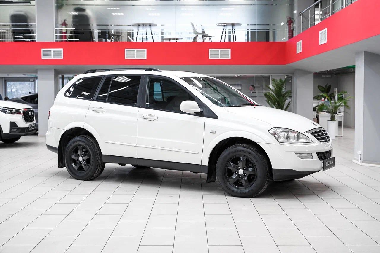 SsangYong Kyron 2011, белый, ДЦ Орехово