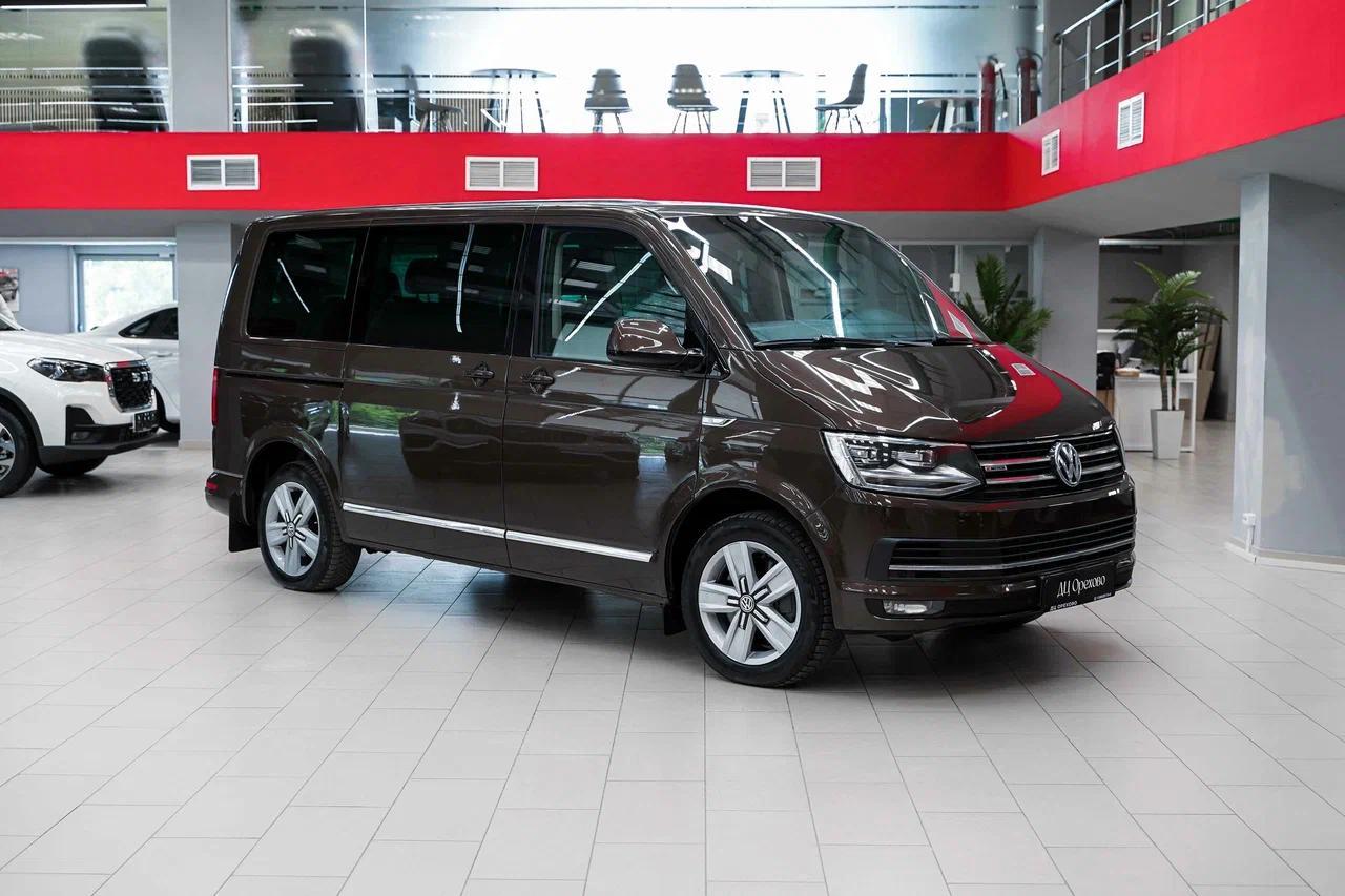 Volkswagen Multivan 2017, коричневый, ДЦ Орехово
