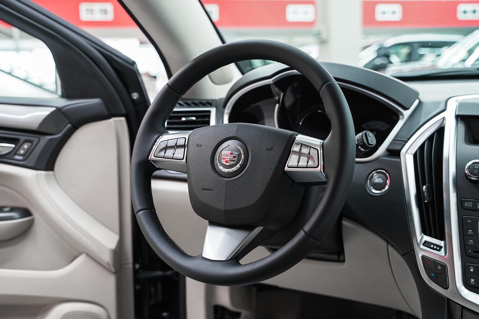 Cadillac SRX 2012, черный, ДЦ Орехово
