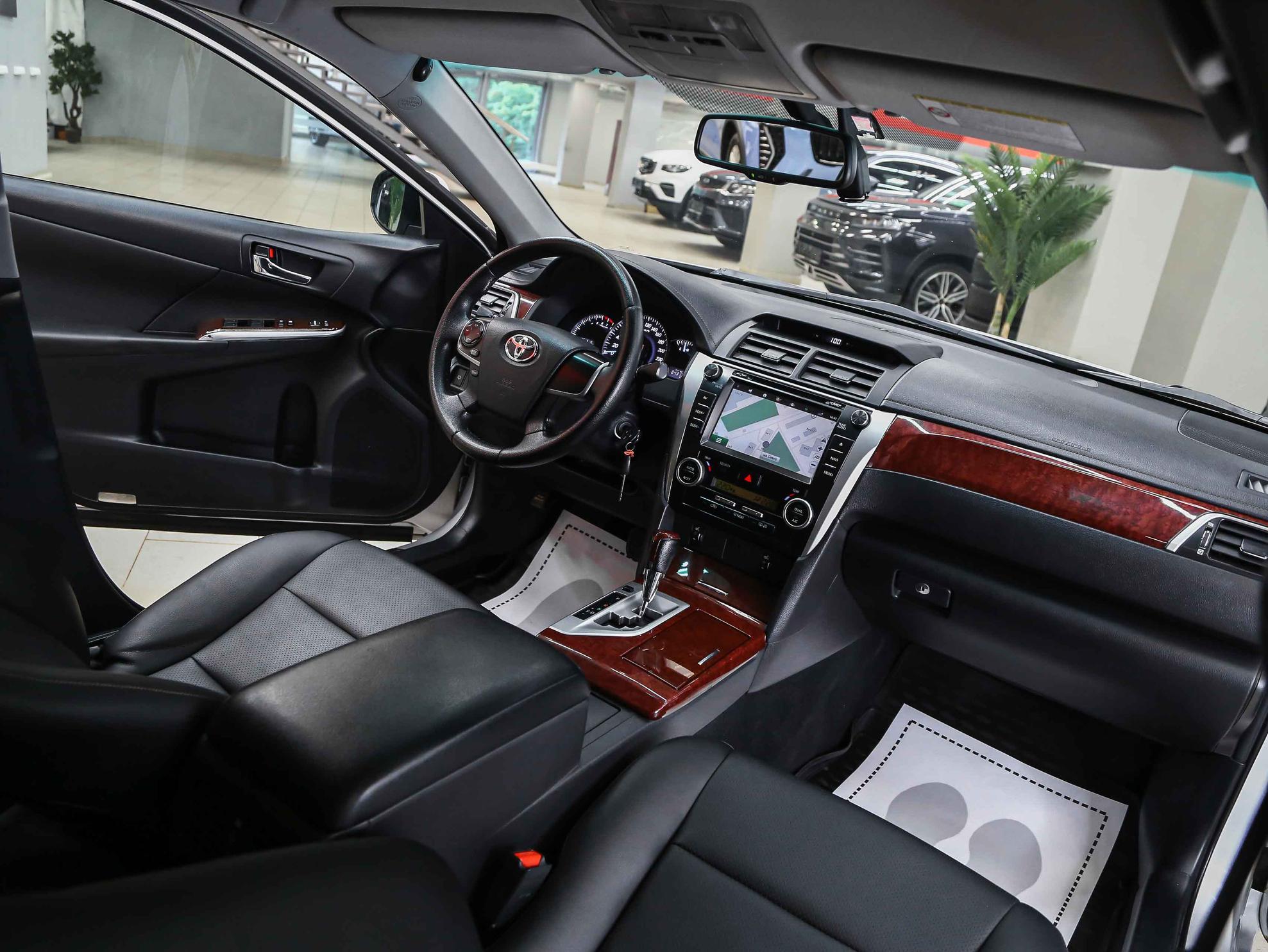 Toyota Camry 2012, серебряный, ДЦ Орехово