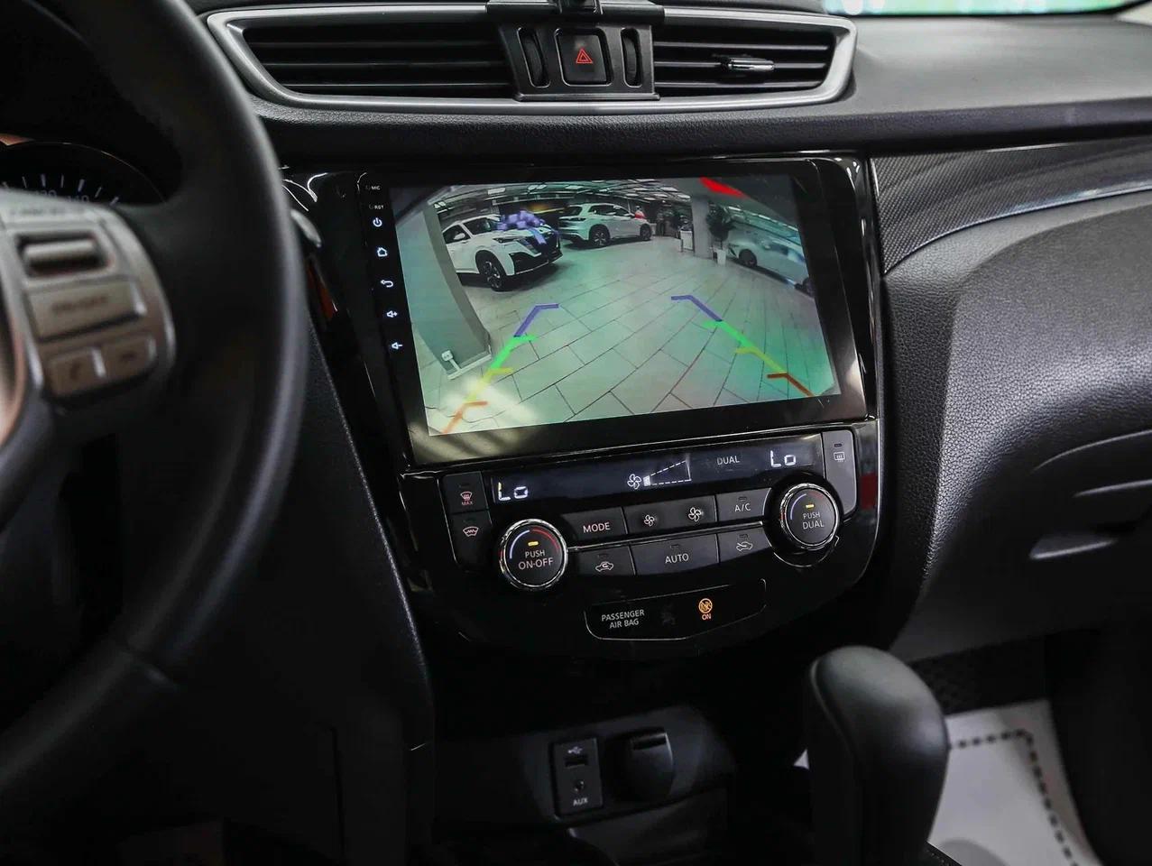 Nissan X-Trail 2015, зеленый, ДЦ Орехово