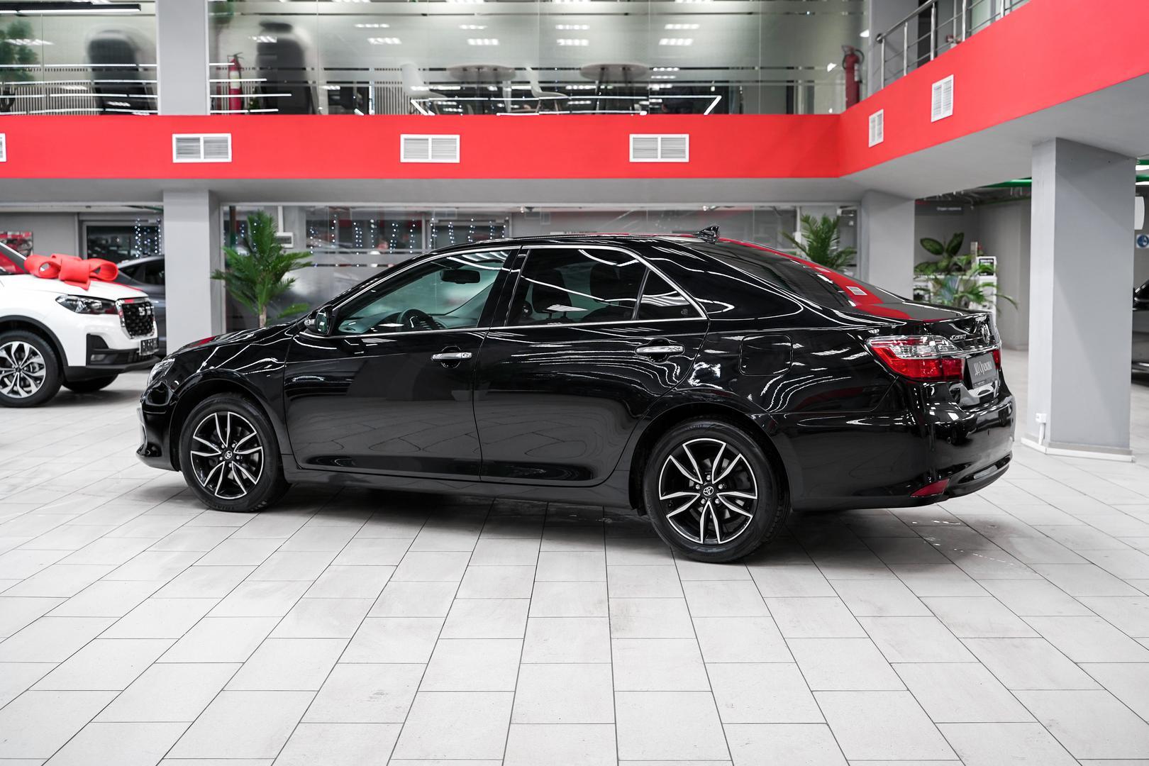 Toyota Camry 2018, черный, ДЦ Орехово