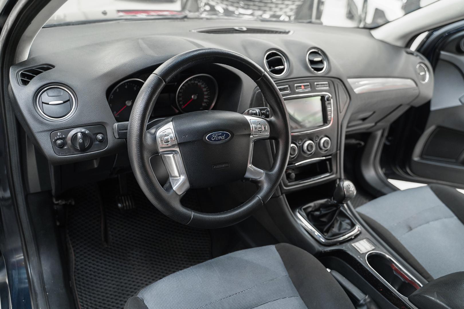 Ford Mondeo 2007, синий, ДЦ Орехово