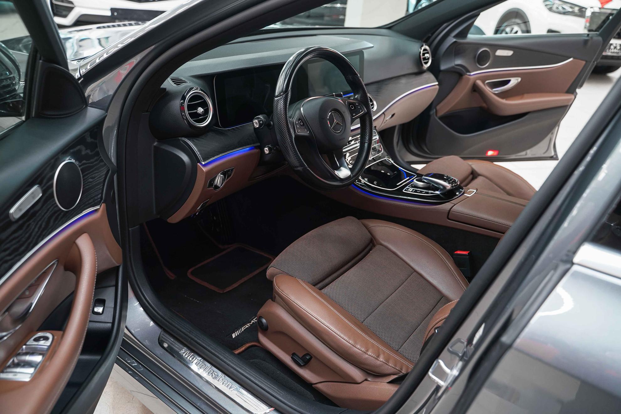 Mercedes-Benz E-Класс 2017, серый, ДЦ Орехово
