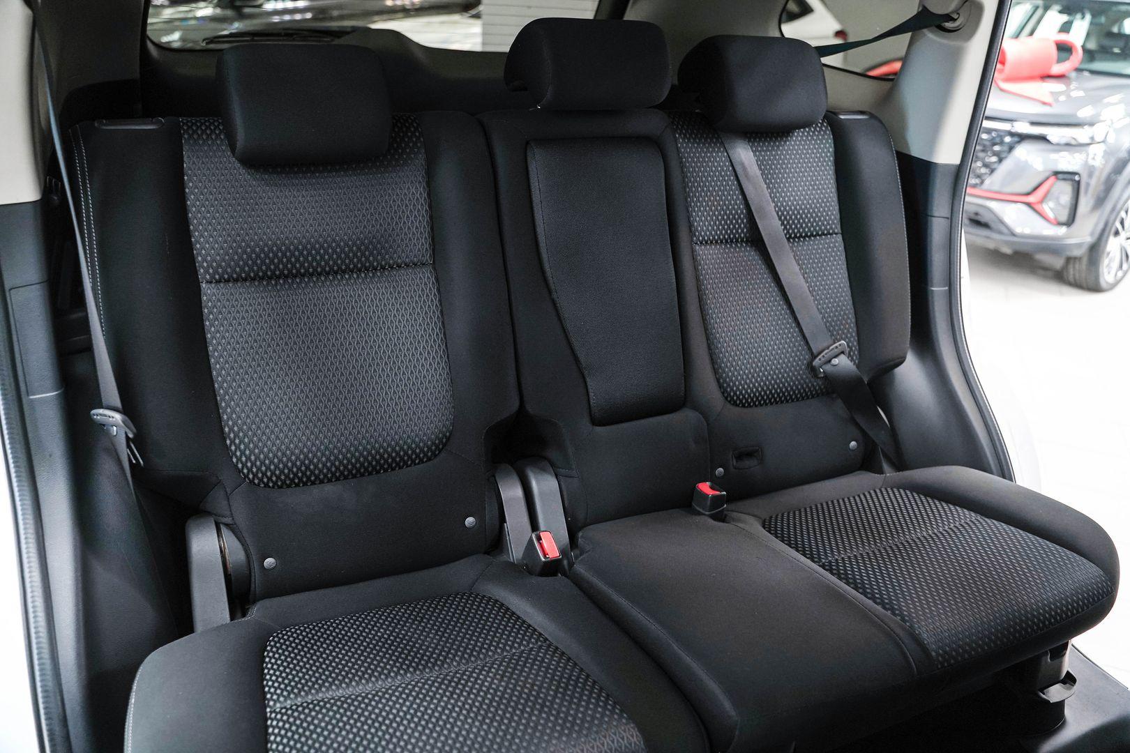 Mitsubishi Outlander 2016, белый, ДЦ Орехово