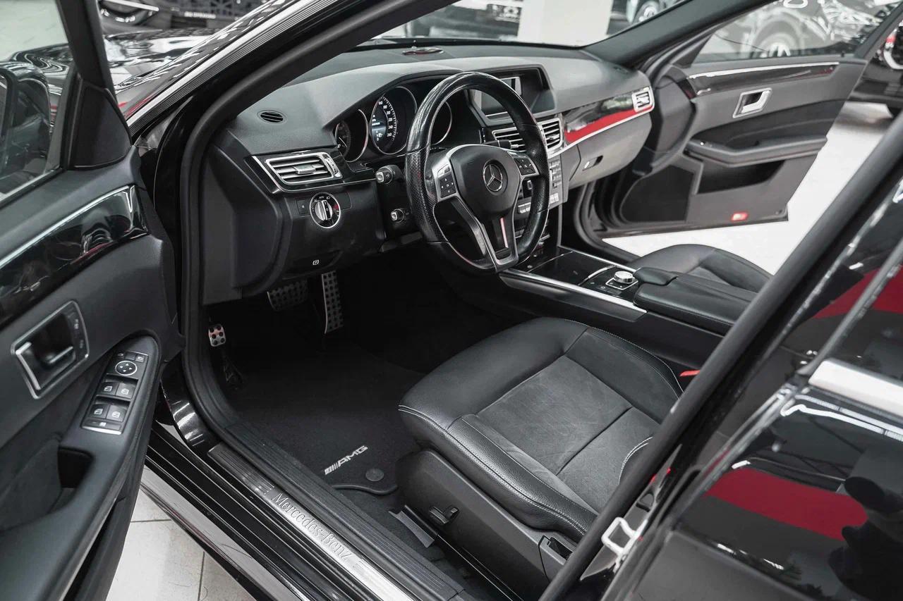 Mercedes-Benz E-Класс 2013, черный, ДЦ Орехово