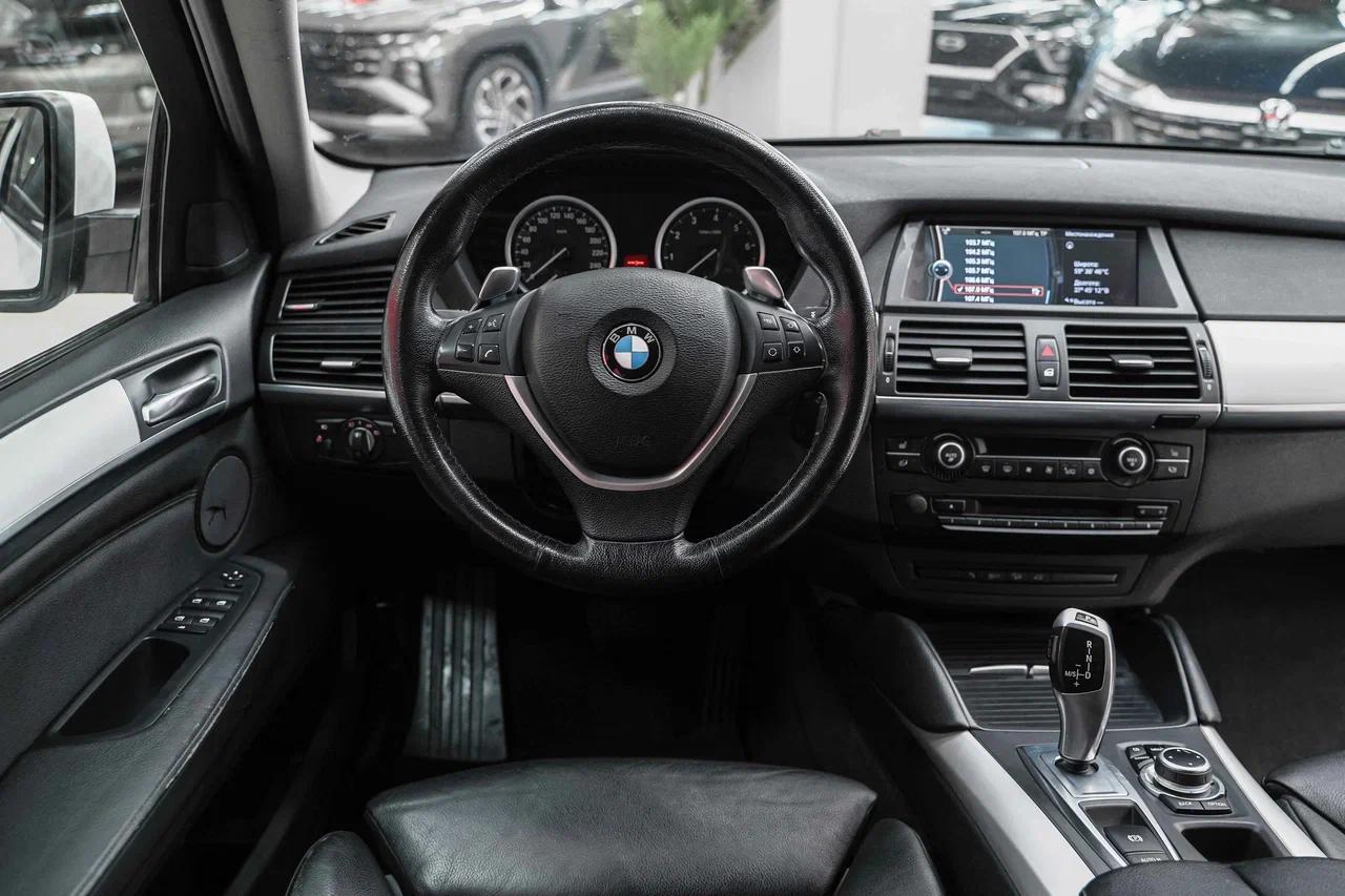 BMW X6 2011, белый, ДЦ Орехово