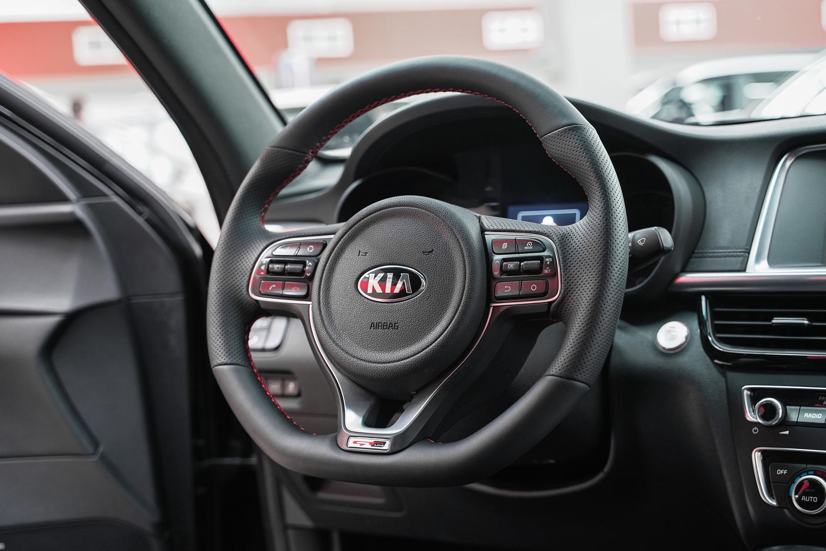 Kia Optima 2017, черный, ДЦ Орехово
