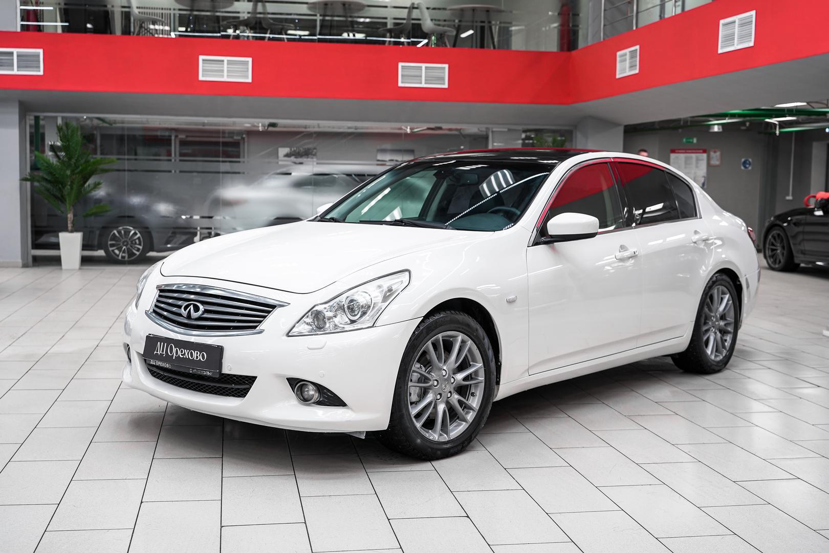 Infiniti G 2012, белый, ДЦ Орехово