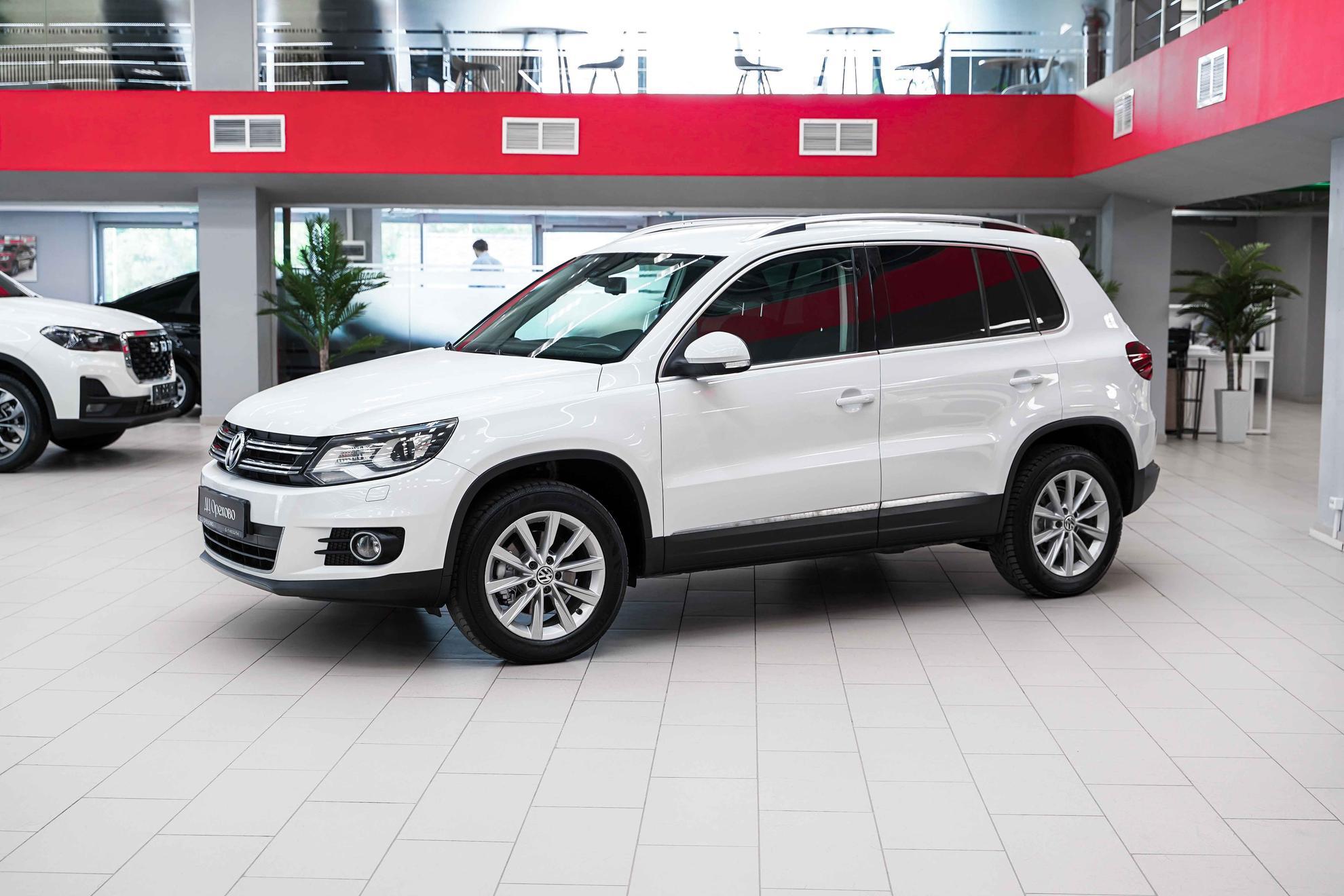 Volkswagen Tiguan 2015, белый, ДЦ Орехово