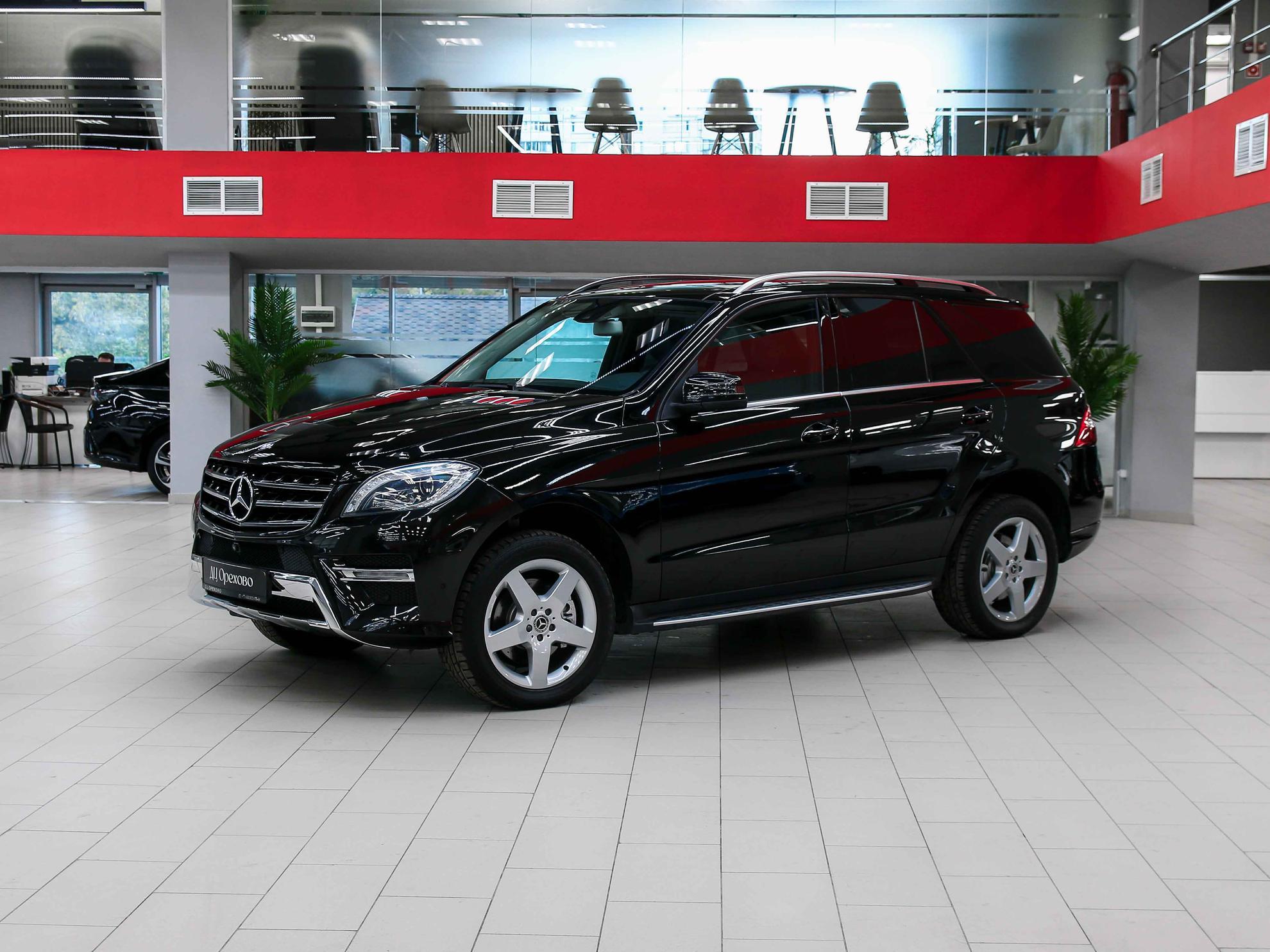 Mercedes-Benz M-Класс 2014, черный, ДЦ Орехово