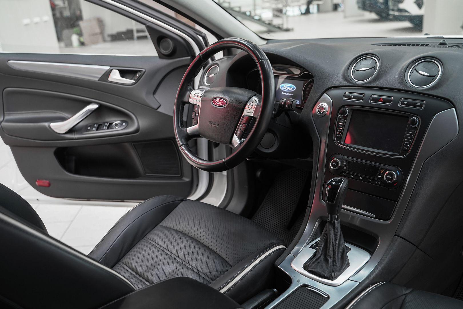 Ford Mondeo 2012, белый, ДЦ Орехово