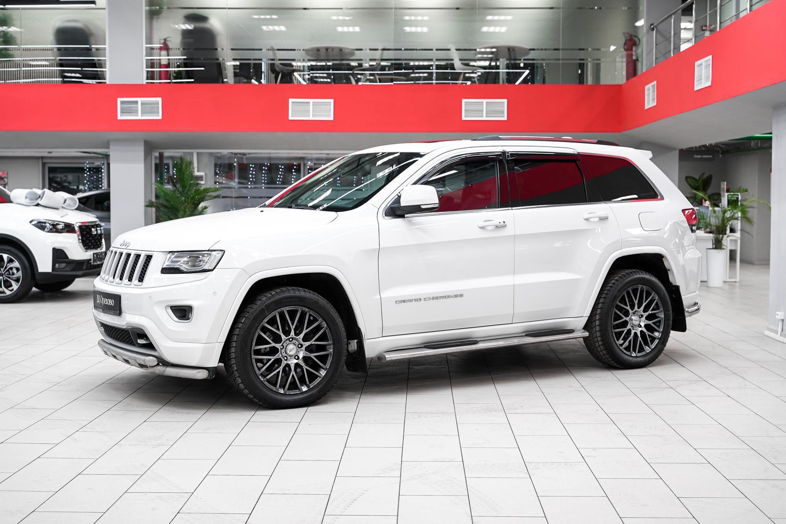 Jeep Grand Cherokee 2015, белый, ДЦ Орехово