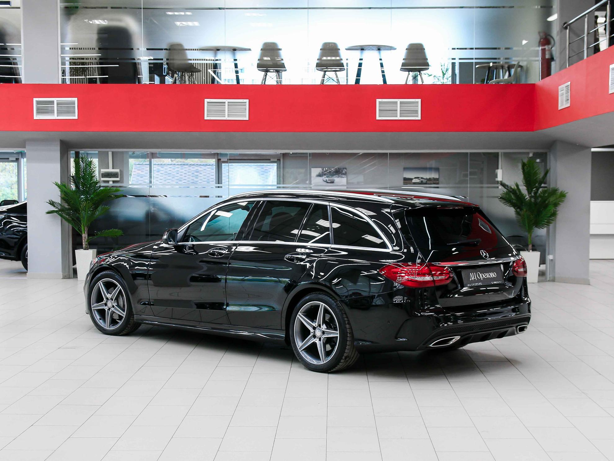Mercedes-Benz C-Класс 2015, черный, ДЦ Орехово