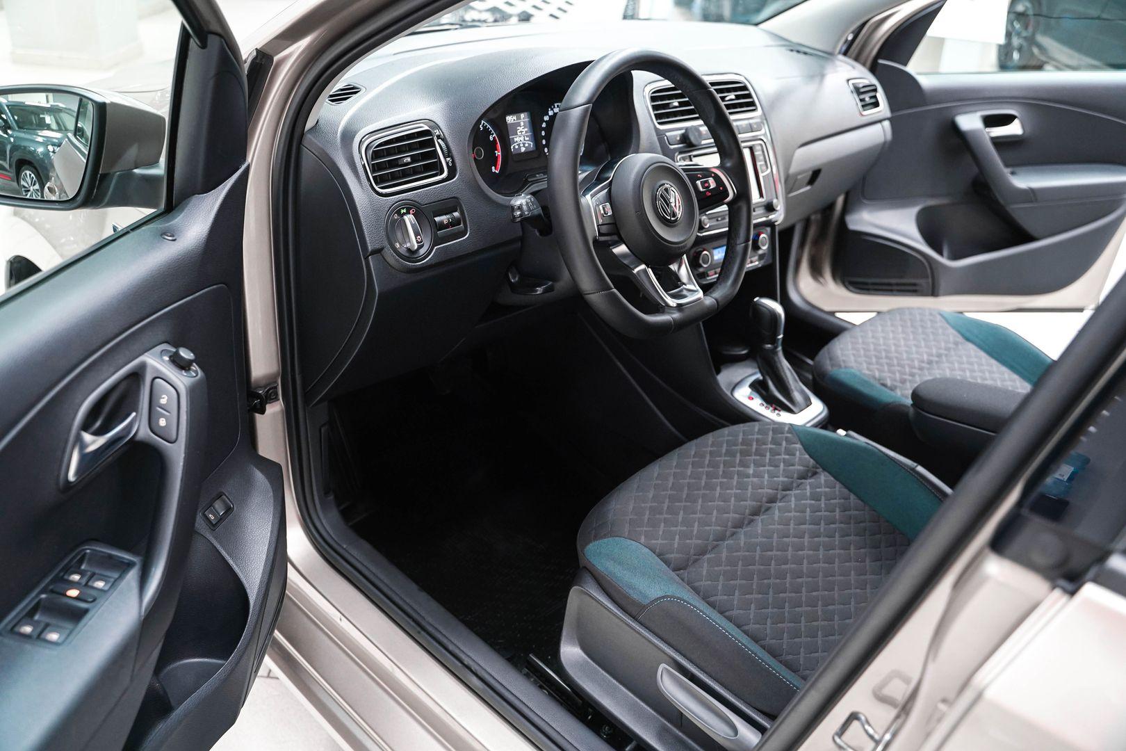 Volkswagen Polo 2019, бежевый, ДЦ Орехово