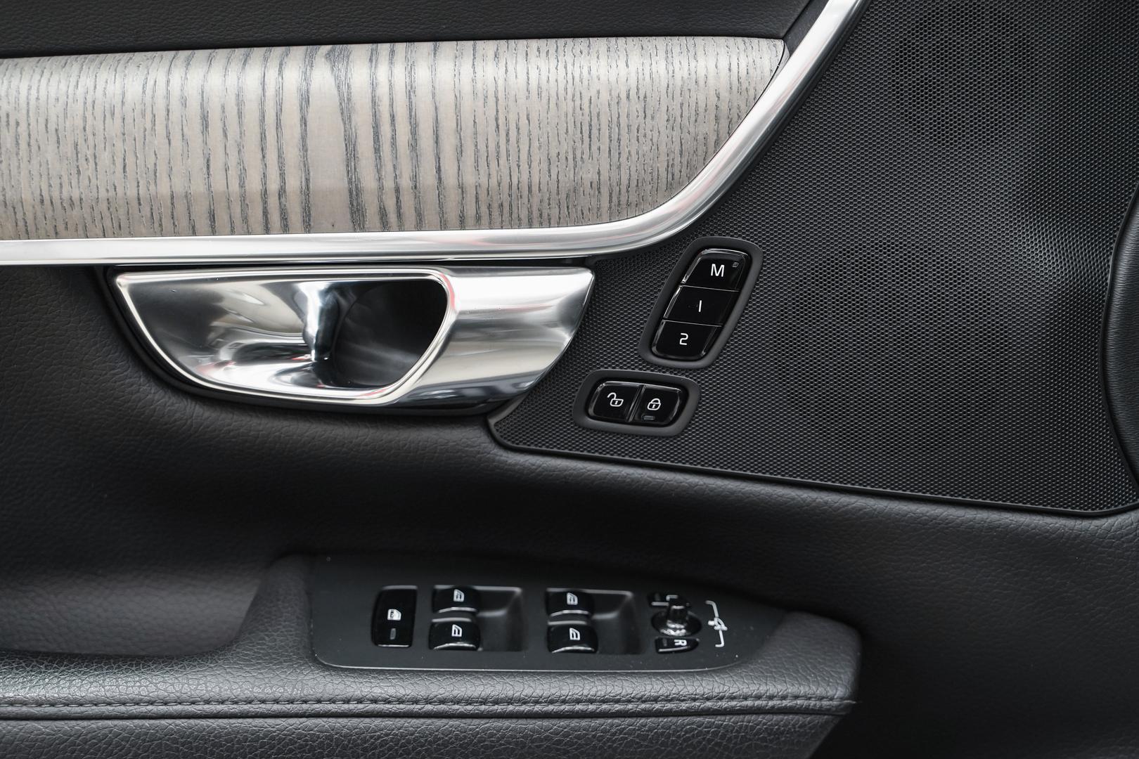 Volvo S90 2020, серый, ДЦ Орехово