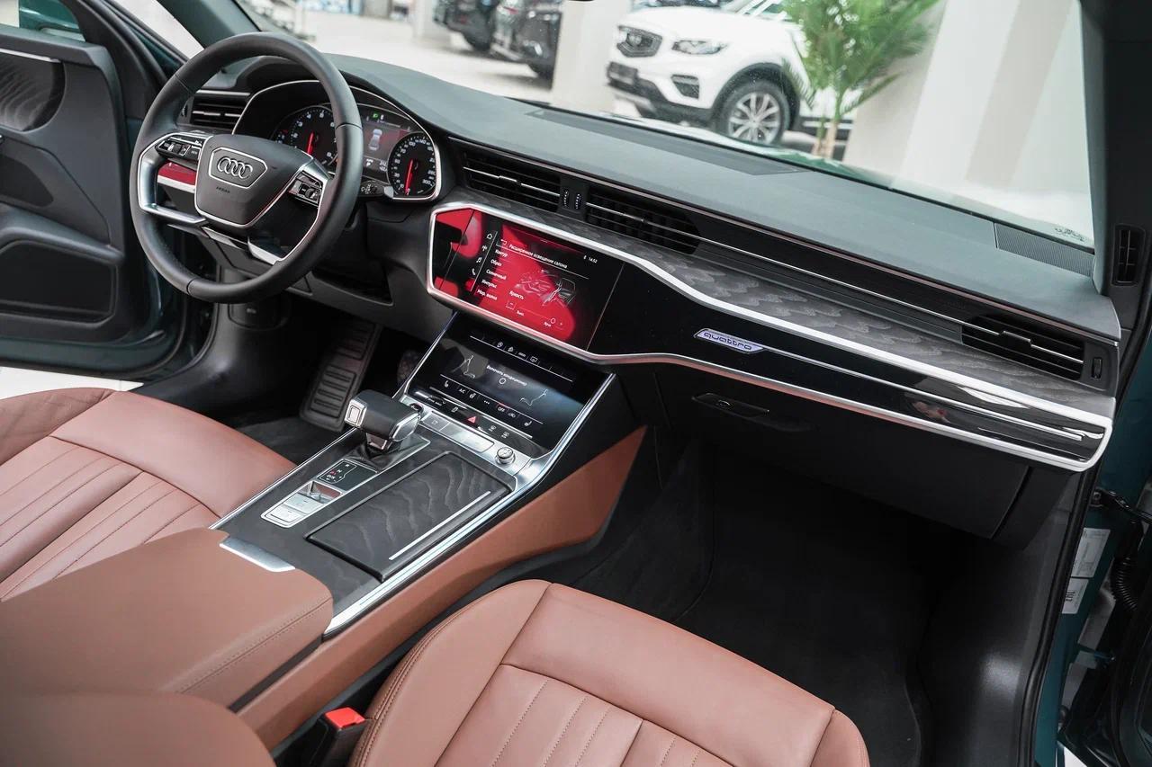 Audi A6 2021, зеленый, ДЦ Орехово