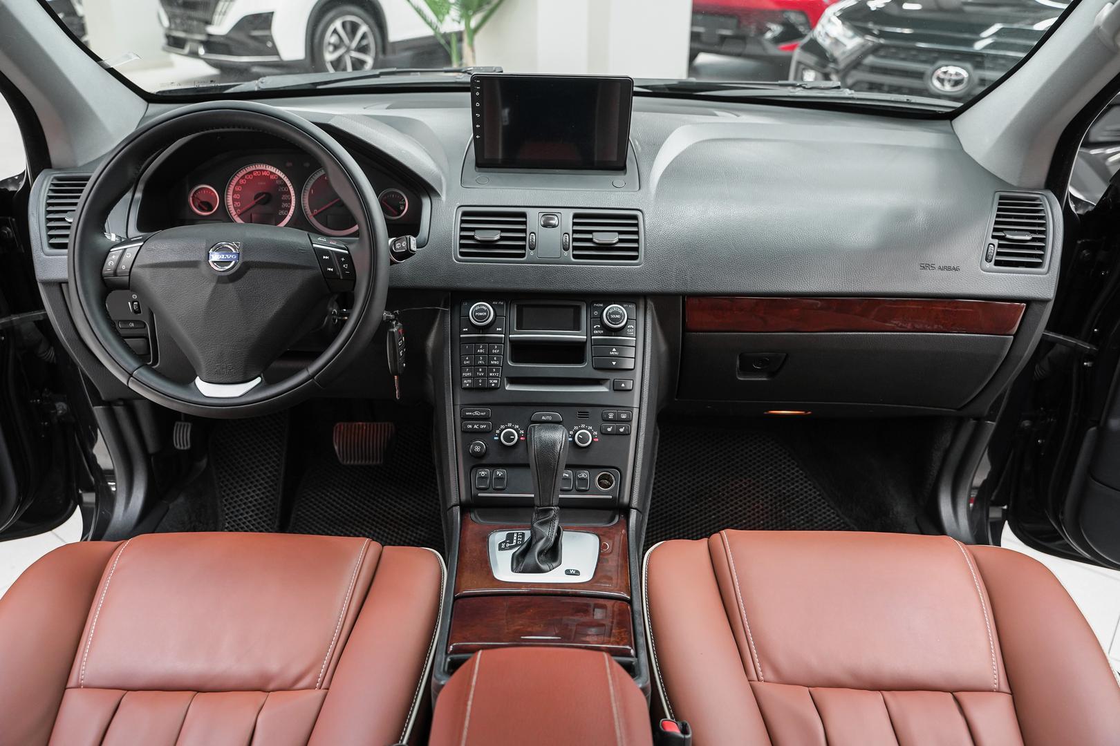 Volvo XC90 2013, черный, ДЦ Орехово