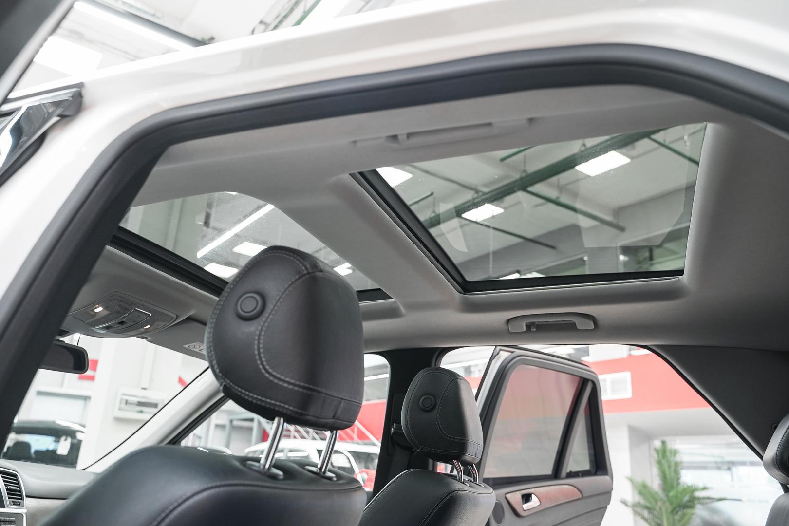 Mercedes-Benz M-Класс 2014, белый, ДЦ Орехово