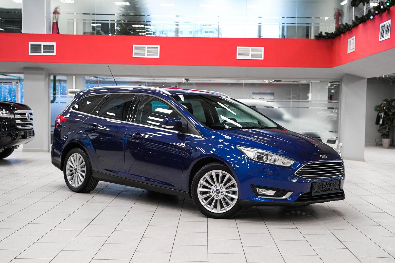 Ford Focus 2016, синий, ДЦ Орехово