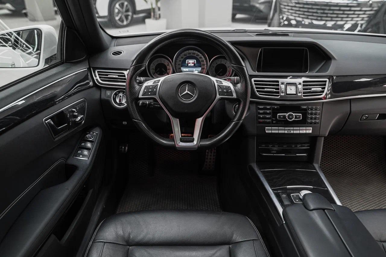 Mercedes-Benz E-Класс 2015, белый, ДЦ Орехово