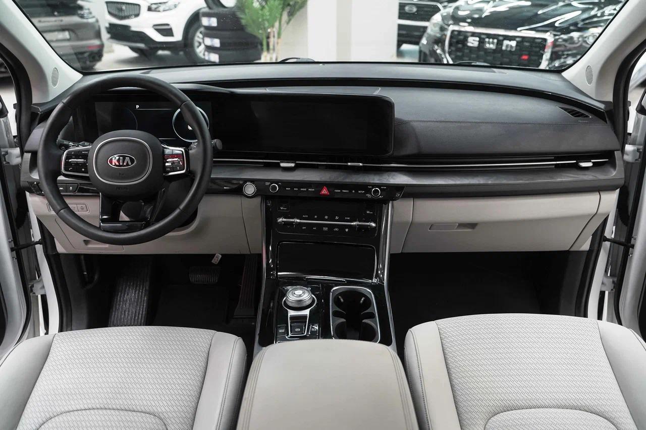 Kia Carnival 2021, белый, ДЦ Орехово