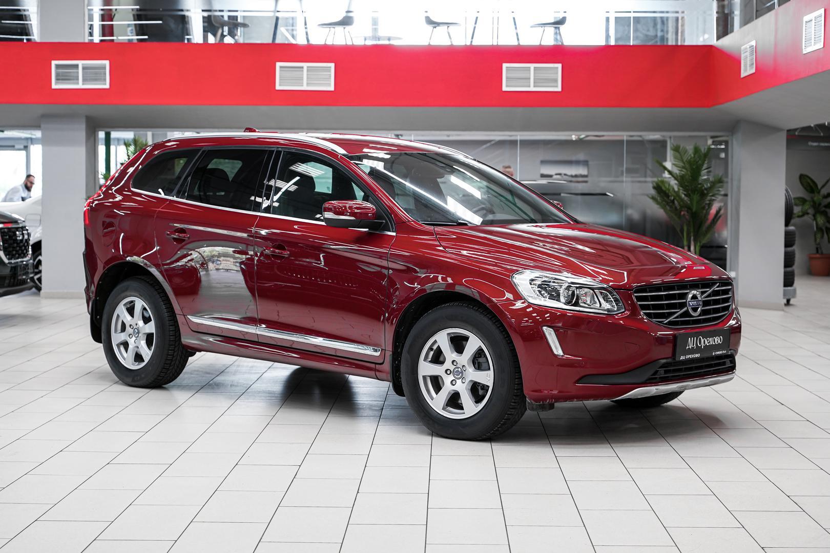Volvo XC60 2013, красный, ДЦ Орехово